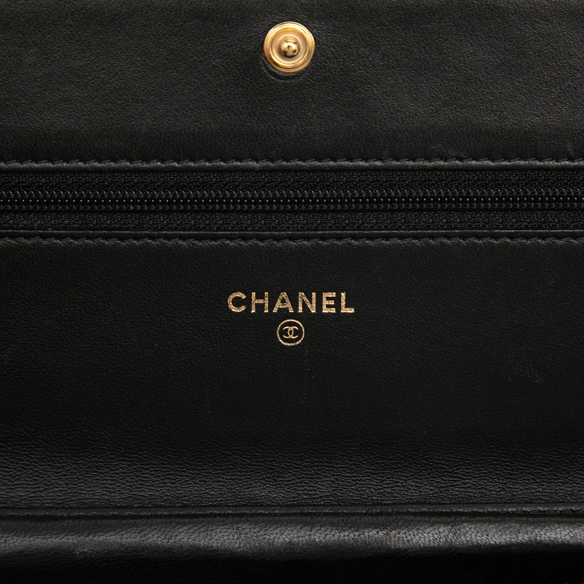 Chanel Quilted Lambskin Crest Wallet On Chain - image 5