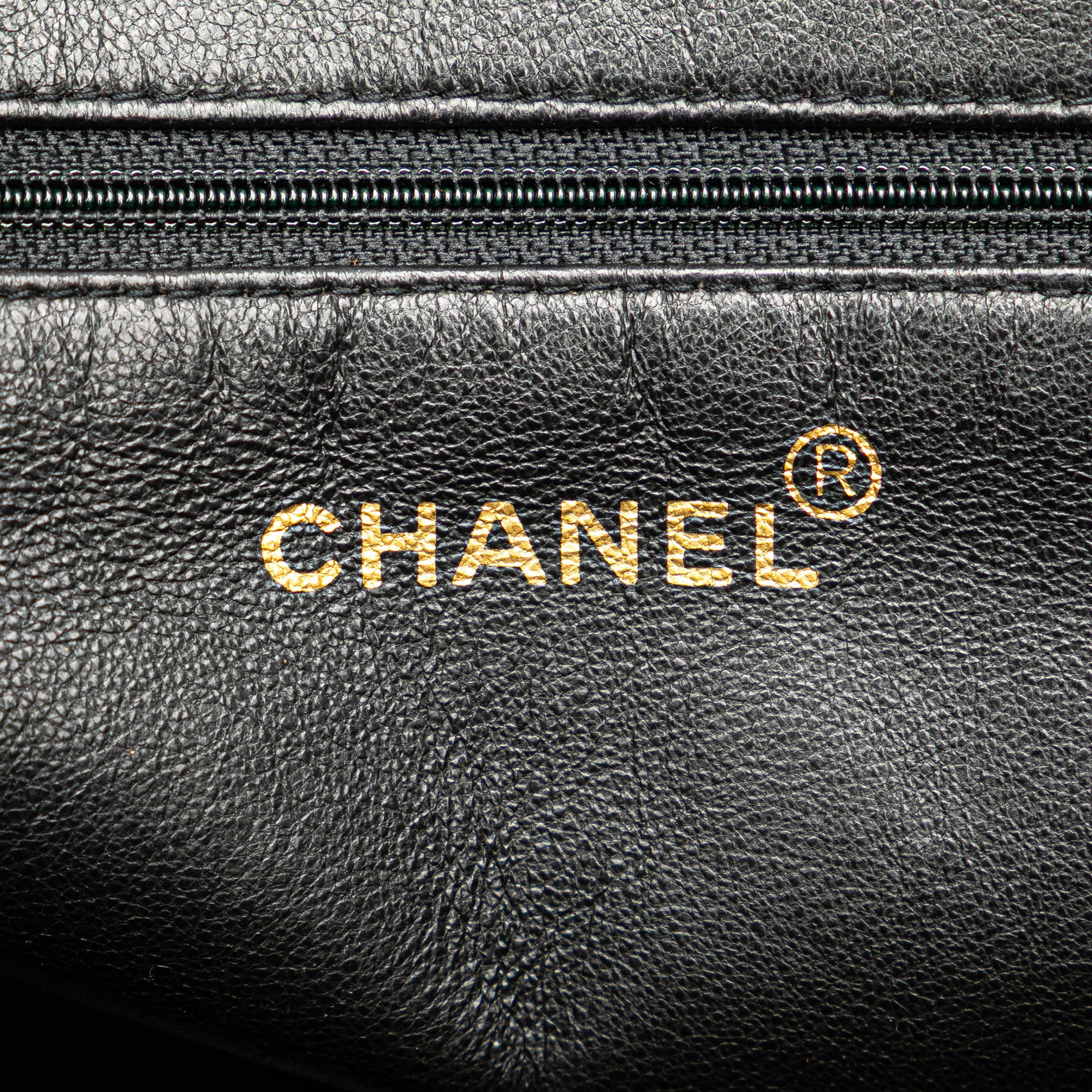 Chanel CC Caviar Two Way Zip Shoulder Bag - image 5