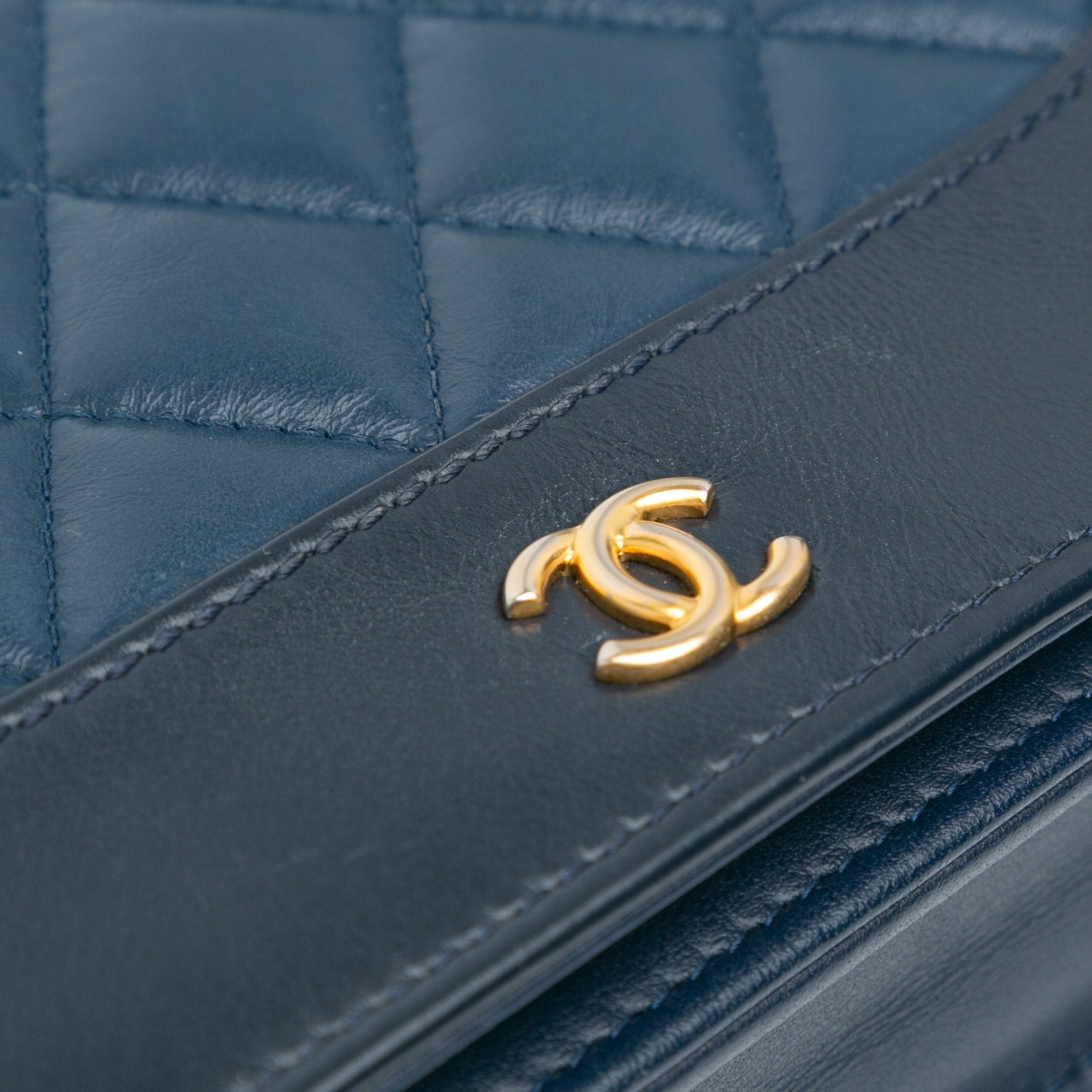 Chanel Quilted Aged Calfskin Gabrielle Wallet On Chain - image 7
