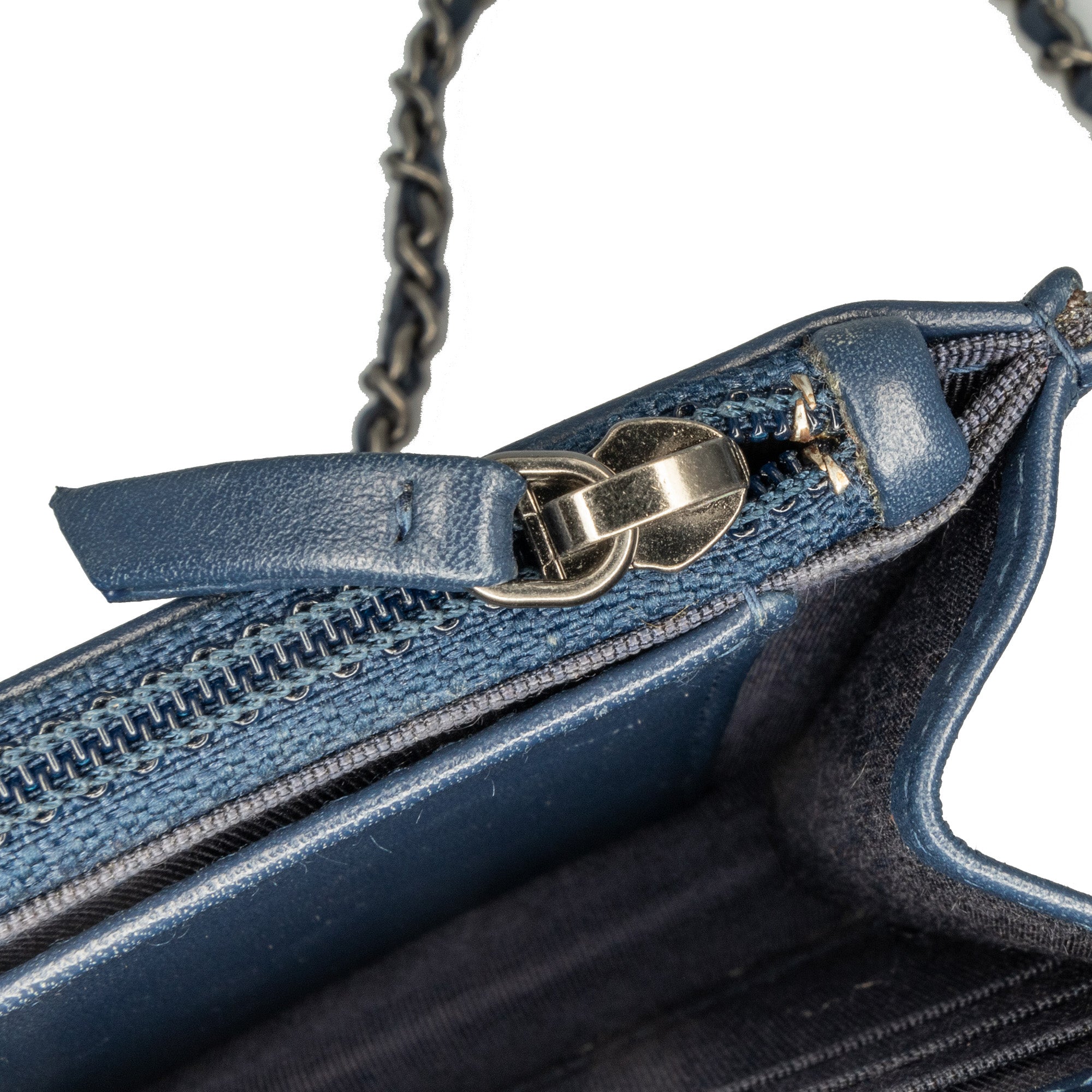 Chanel Quilted Aged Calfskin Gabrielle Wallet On Chain - image 9