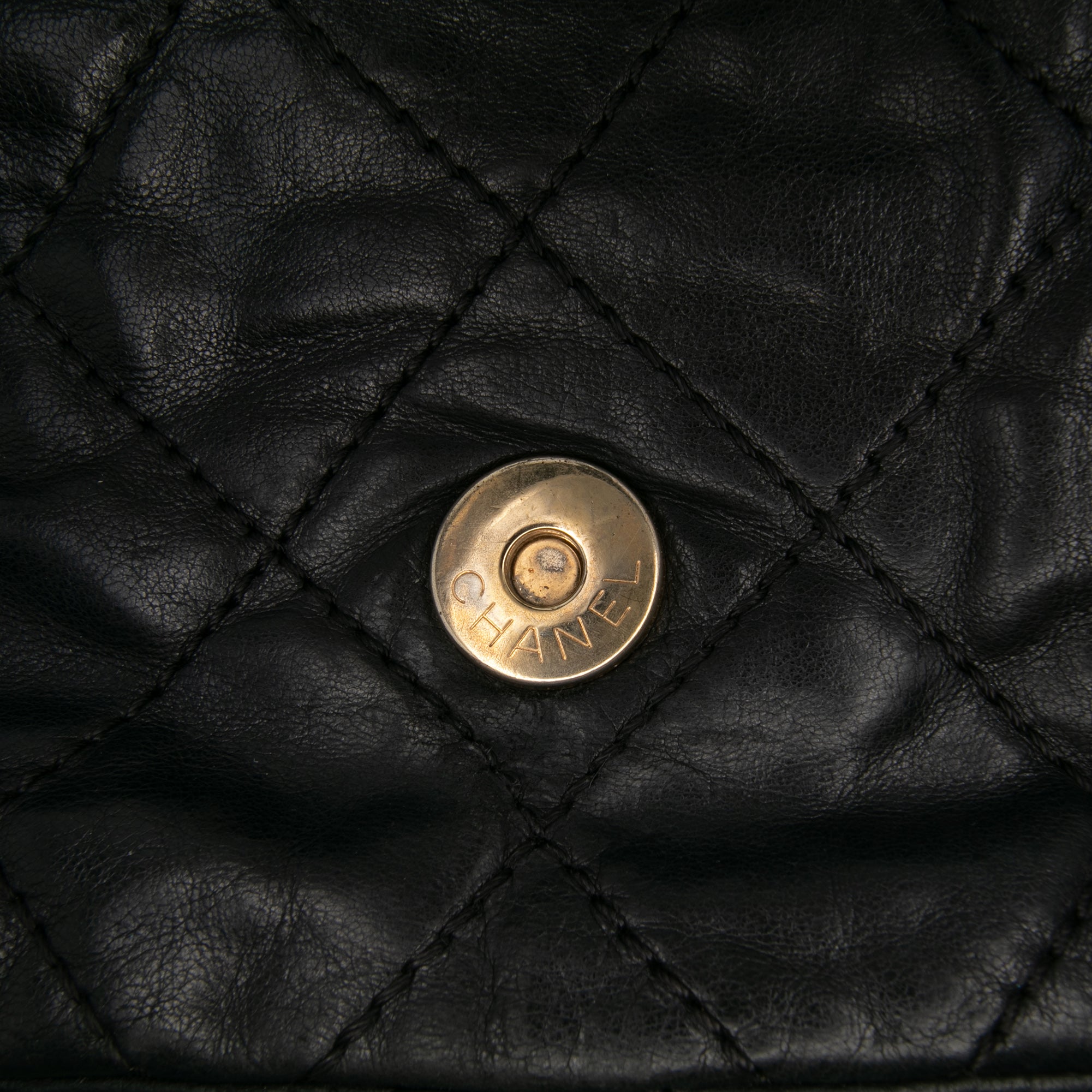 Chanel Medium Quilted Aged Calfskin Chain Me Flap - image 6