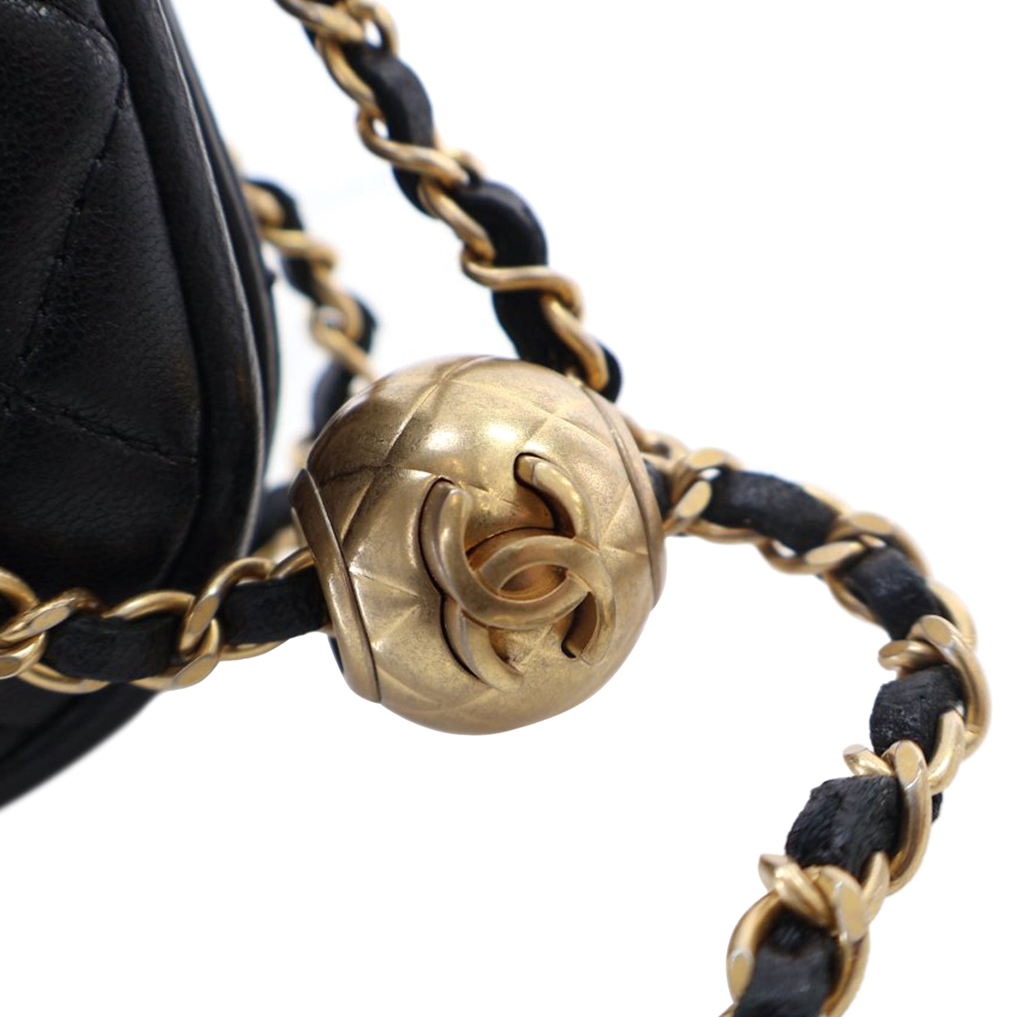 Chanel Quilted Lambskin Pearl Crush Waist Bag - image 12