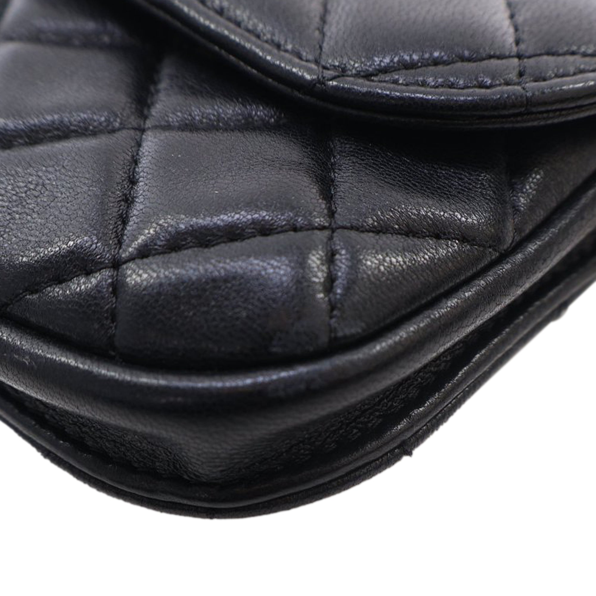 Chanel Quilted Lambskin Pearl Crush Waist Bag - image 8