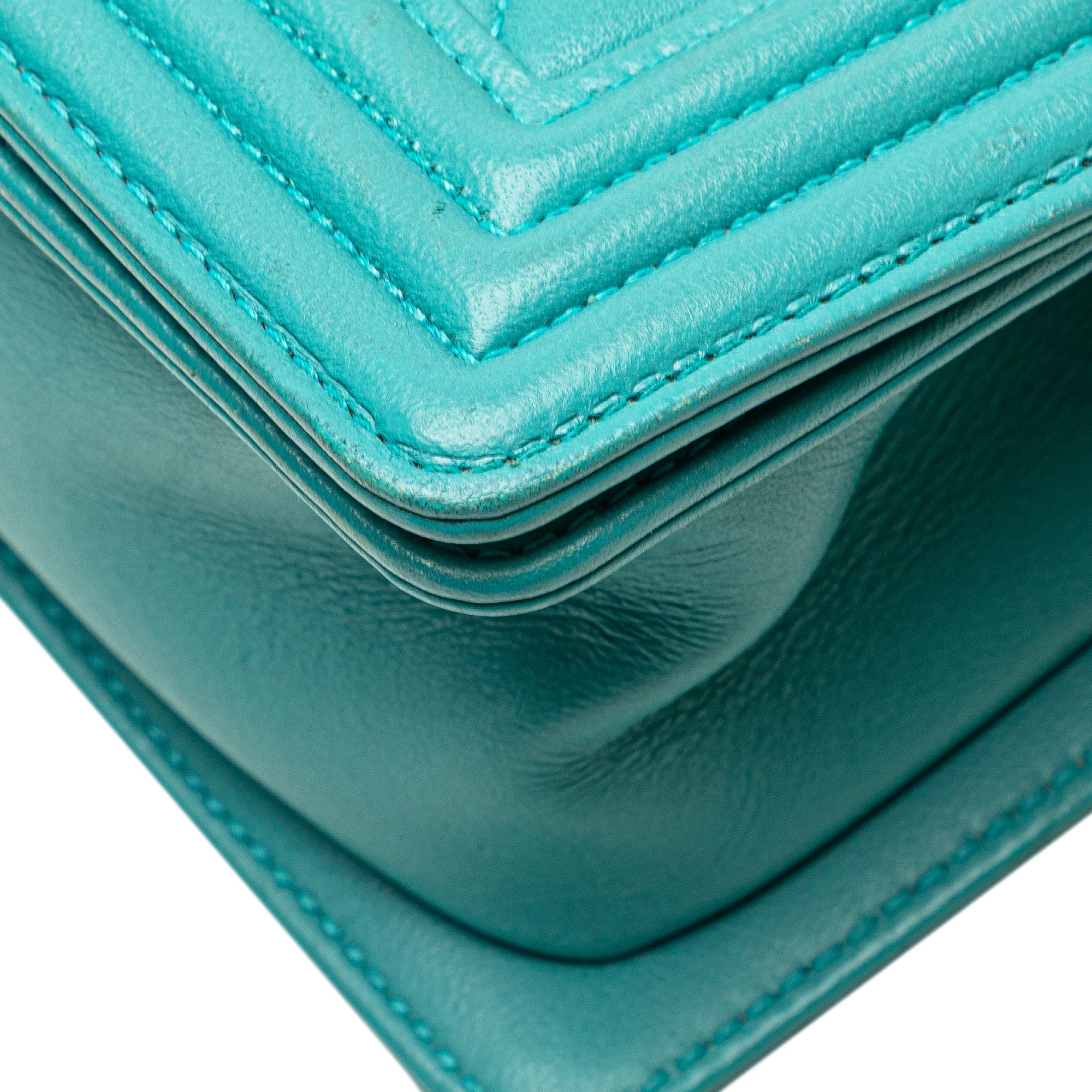 Chanel Old Medium Quilted Lambskin Boy Flap - image 8