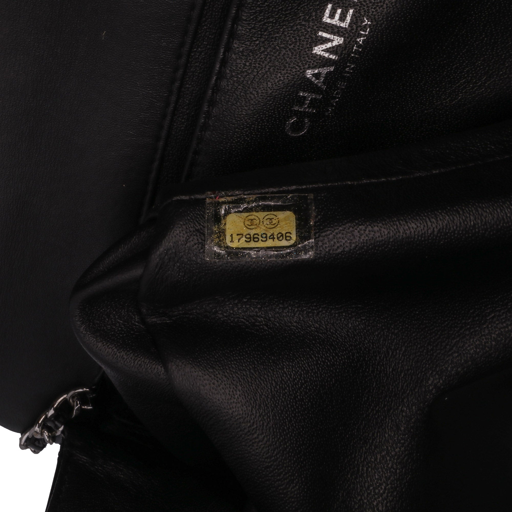 Chanel CC Quilted Patent Flap Clutch with Chain - image 6