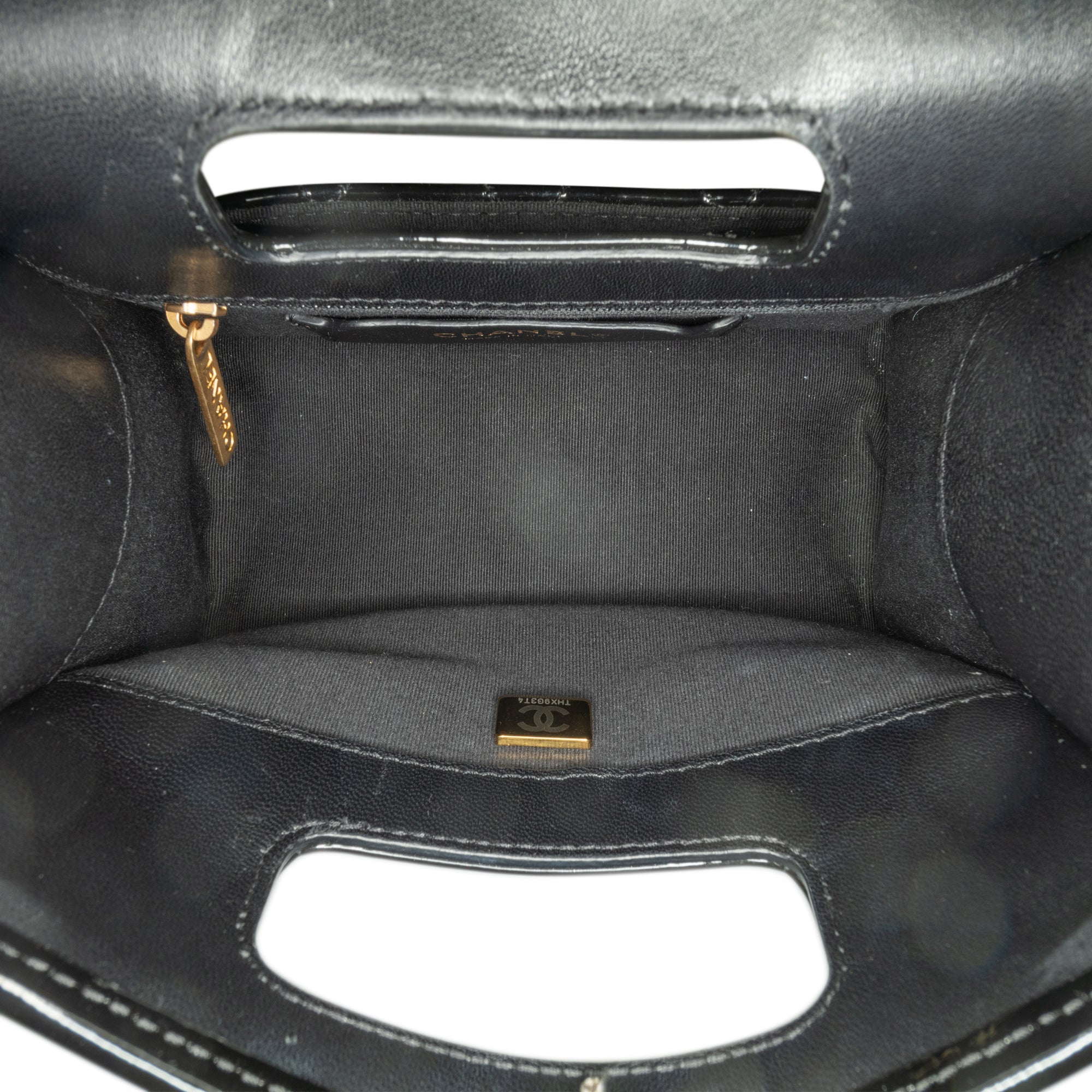 Chanel Mini Quilted Patent Graphic Catch Flap - image 4