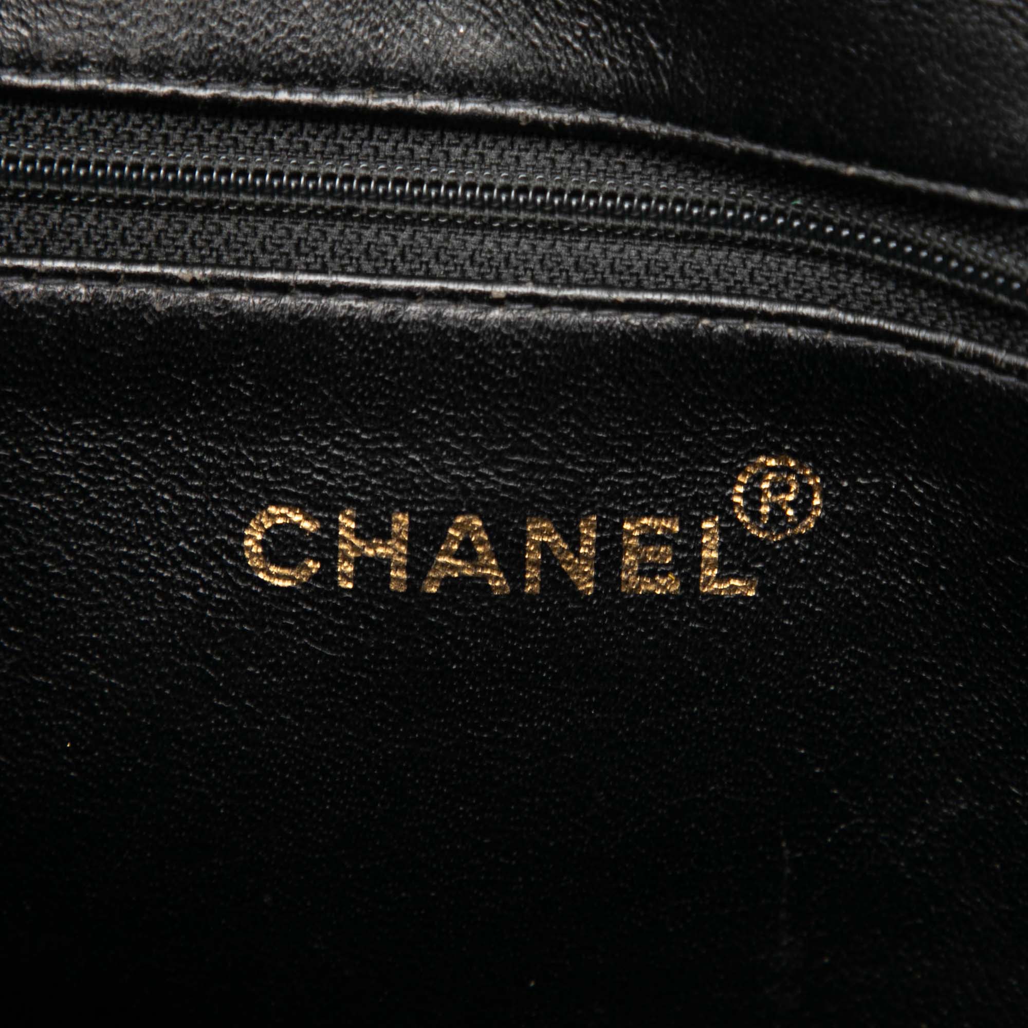 Chanel Caviar Medallion Tote - image 5
