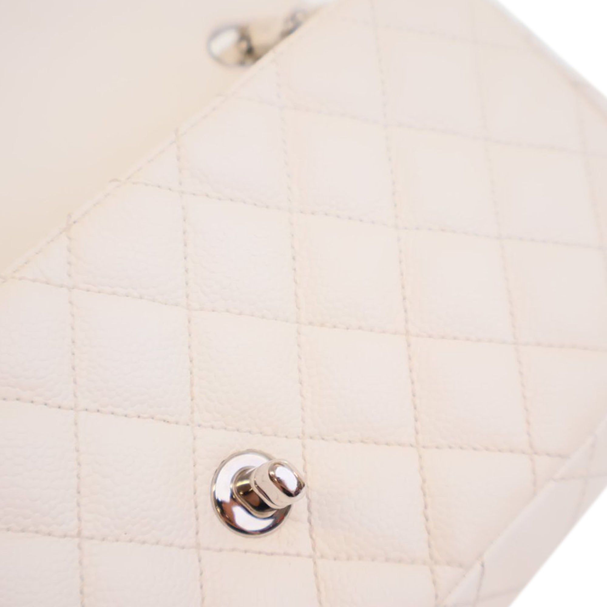 Chanel Classic Caviar East West Single Flap - image 10