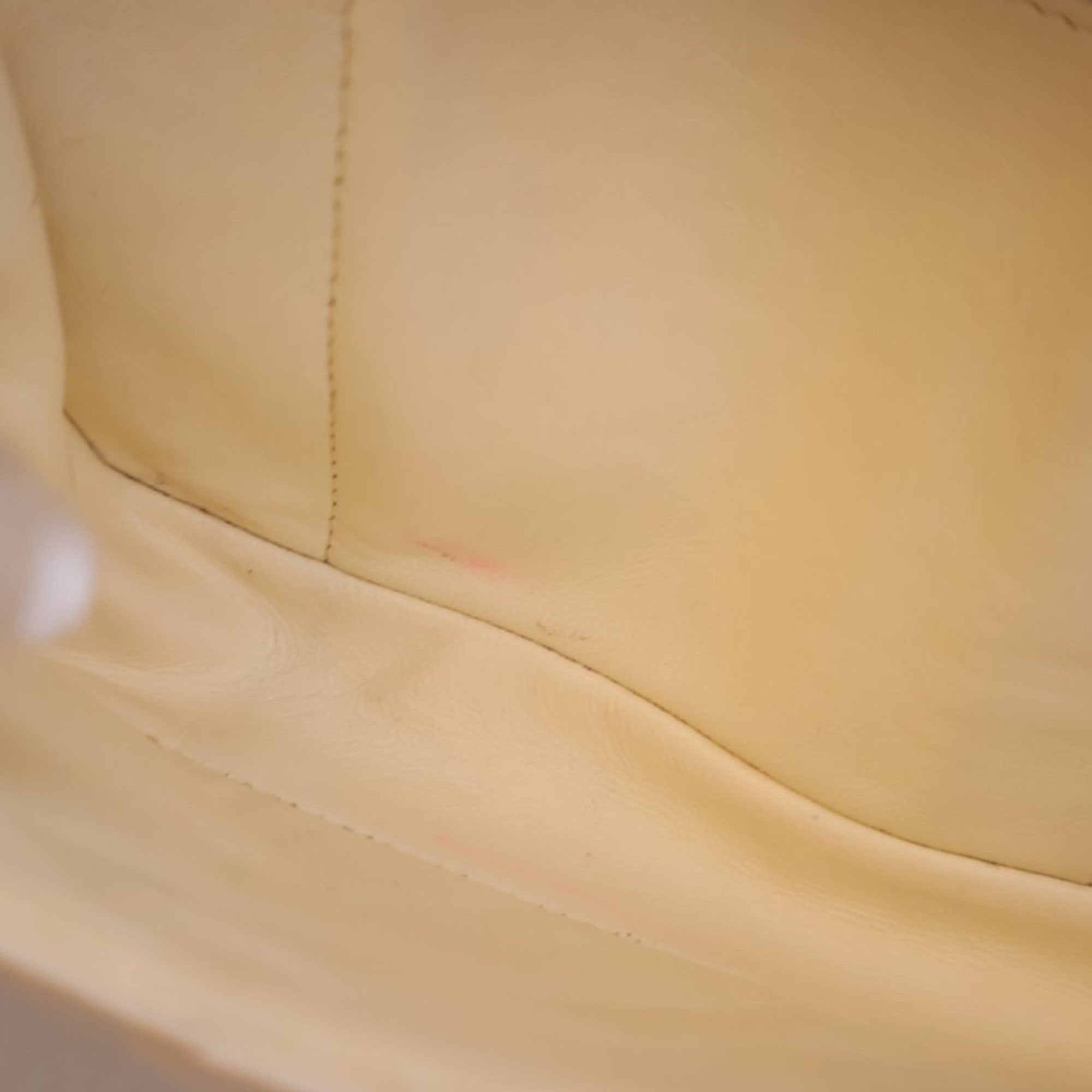 Chanel Classic Caviar East West Single Flap - image 5