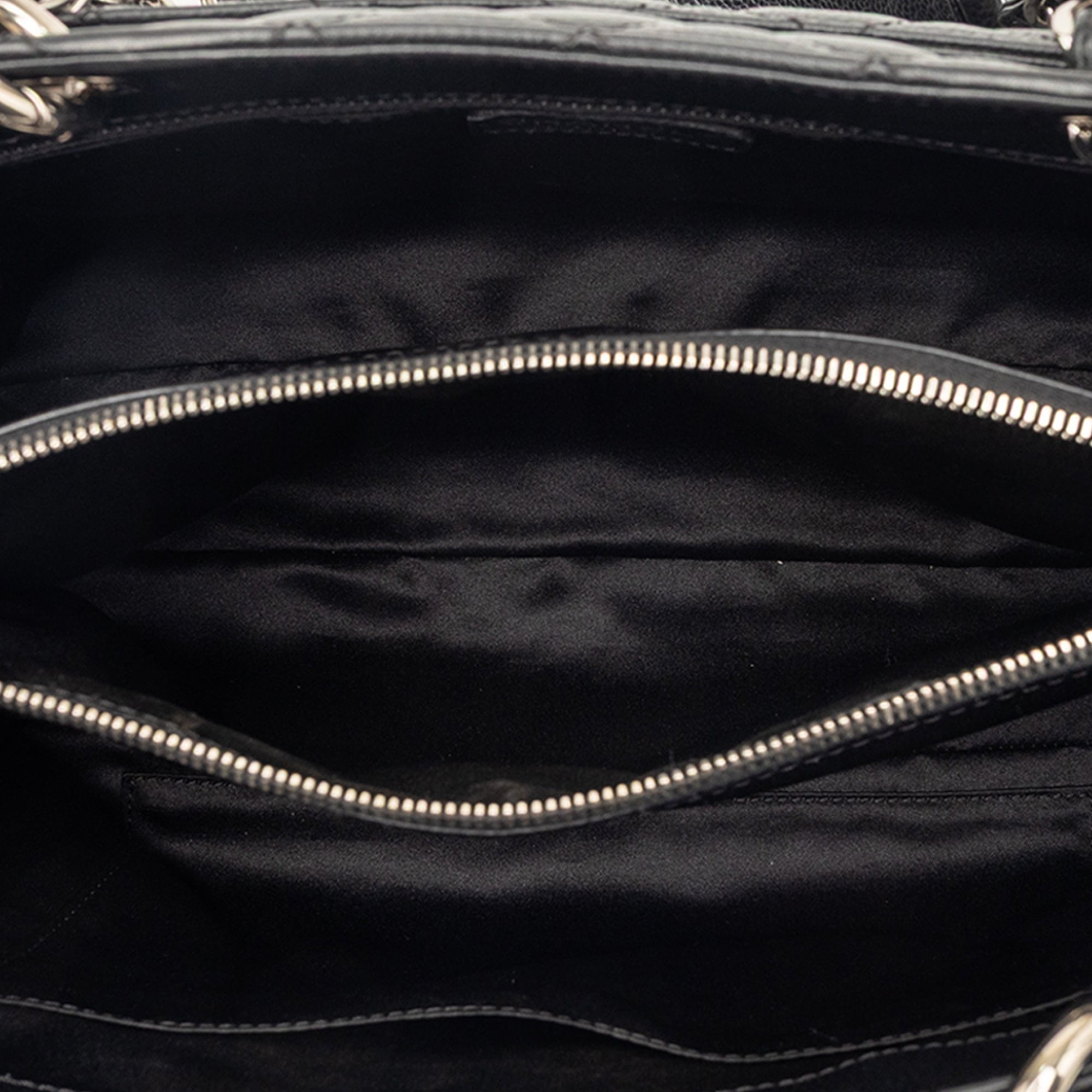 Chanel Caviar Grand Shopping Tote - image 4