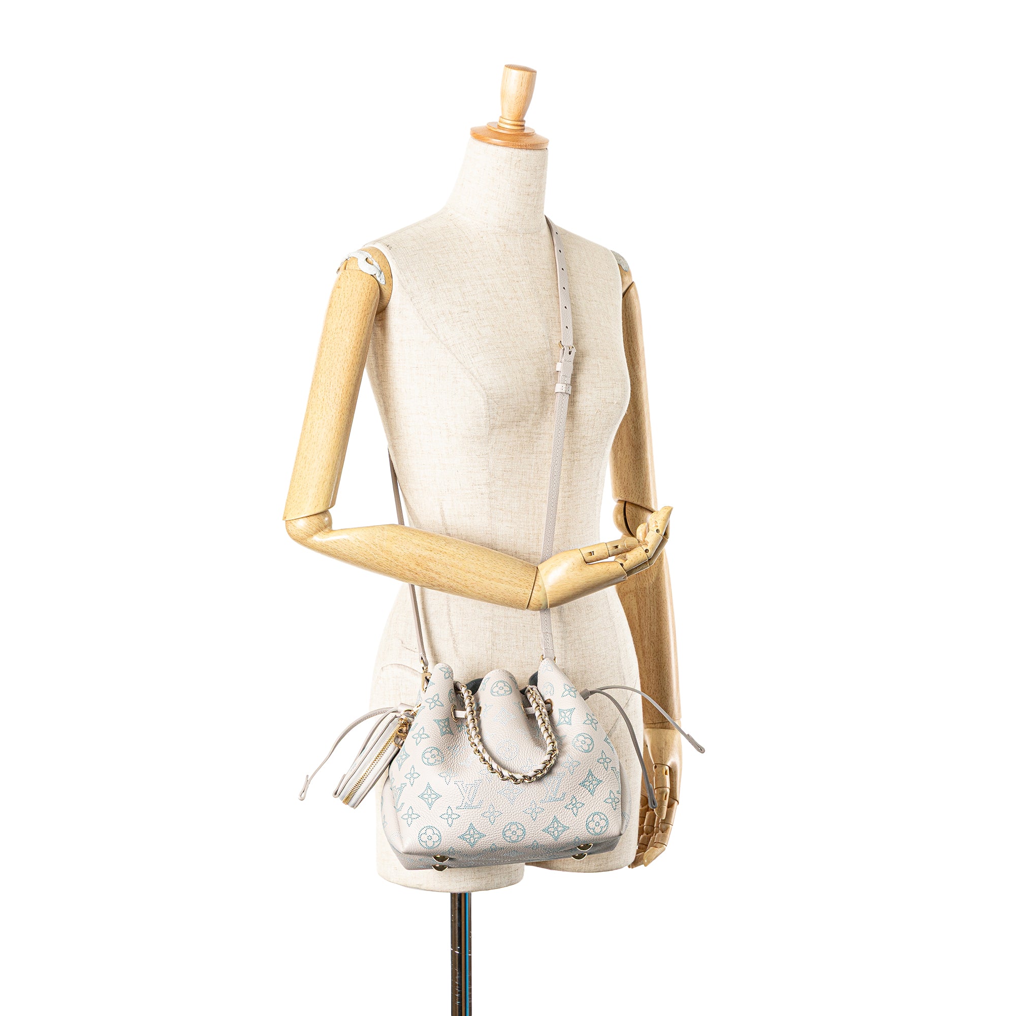 Louis Vuitton Monogram Mahina Bella - image 13