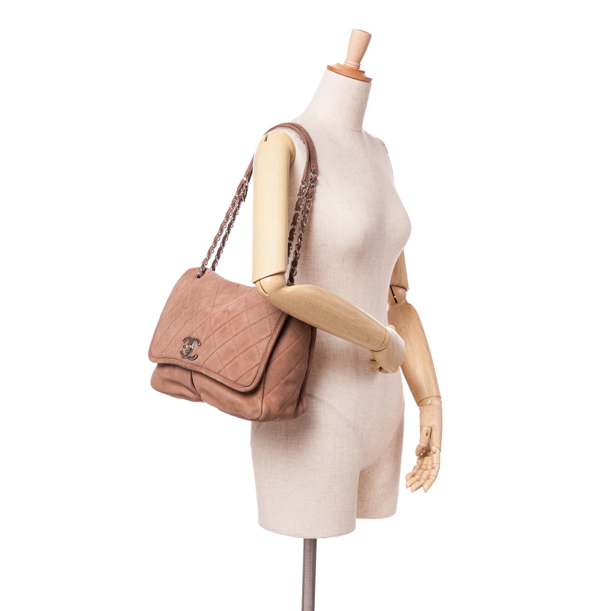 Chanel Large Quilted Nubuck Natural Beauty Split Pocket Flap - image 13