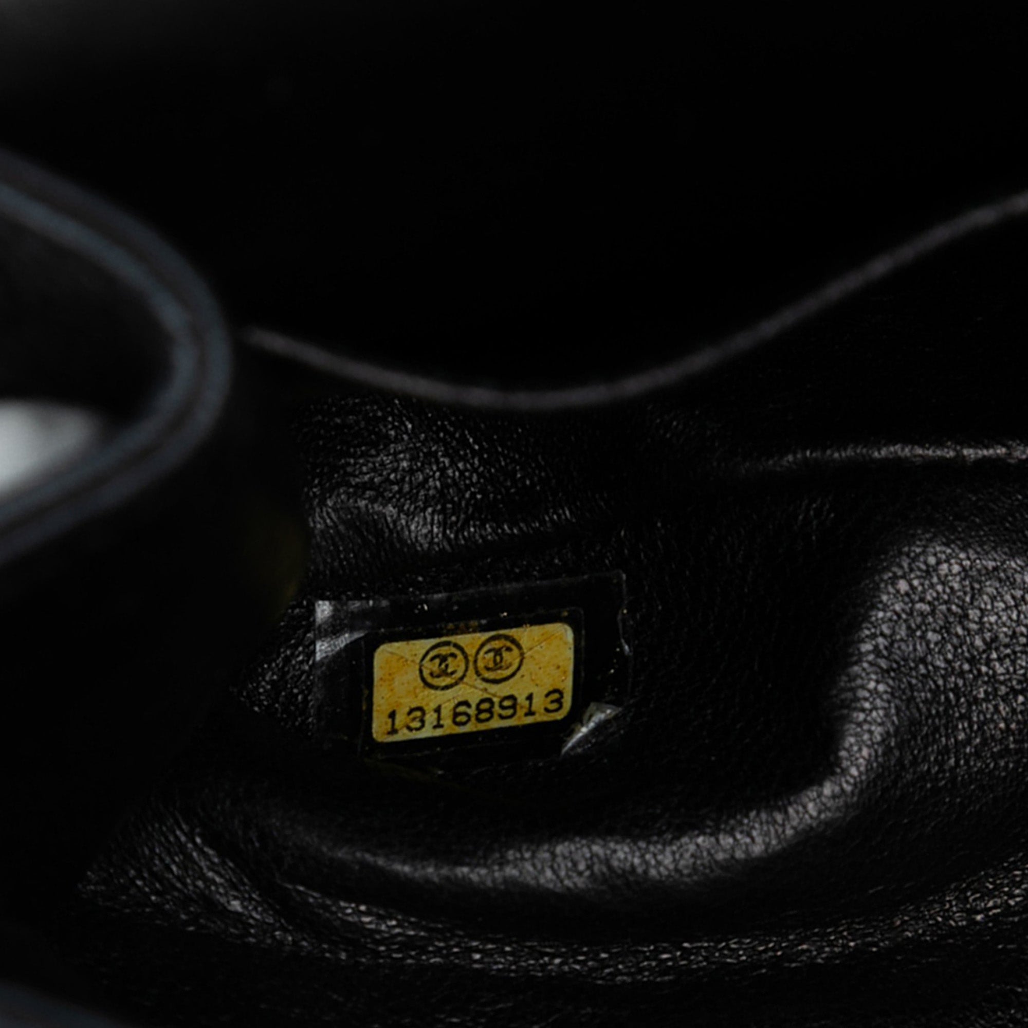 Chanel Medium Classic Caviar Double Flap - image 6