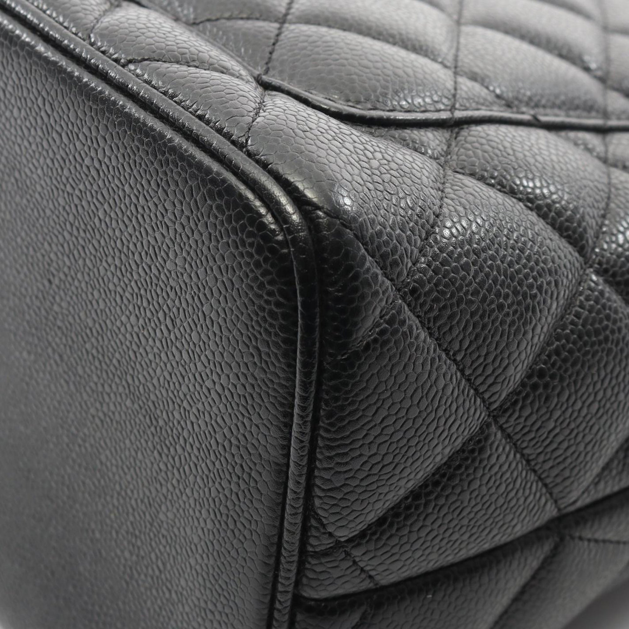 Chanel Caviar Medallion Tote - image 9
