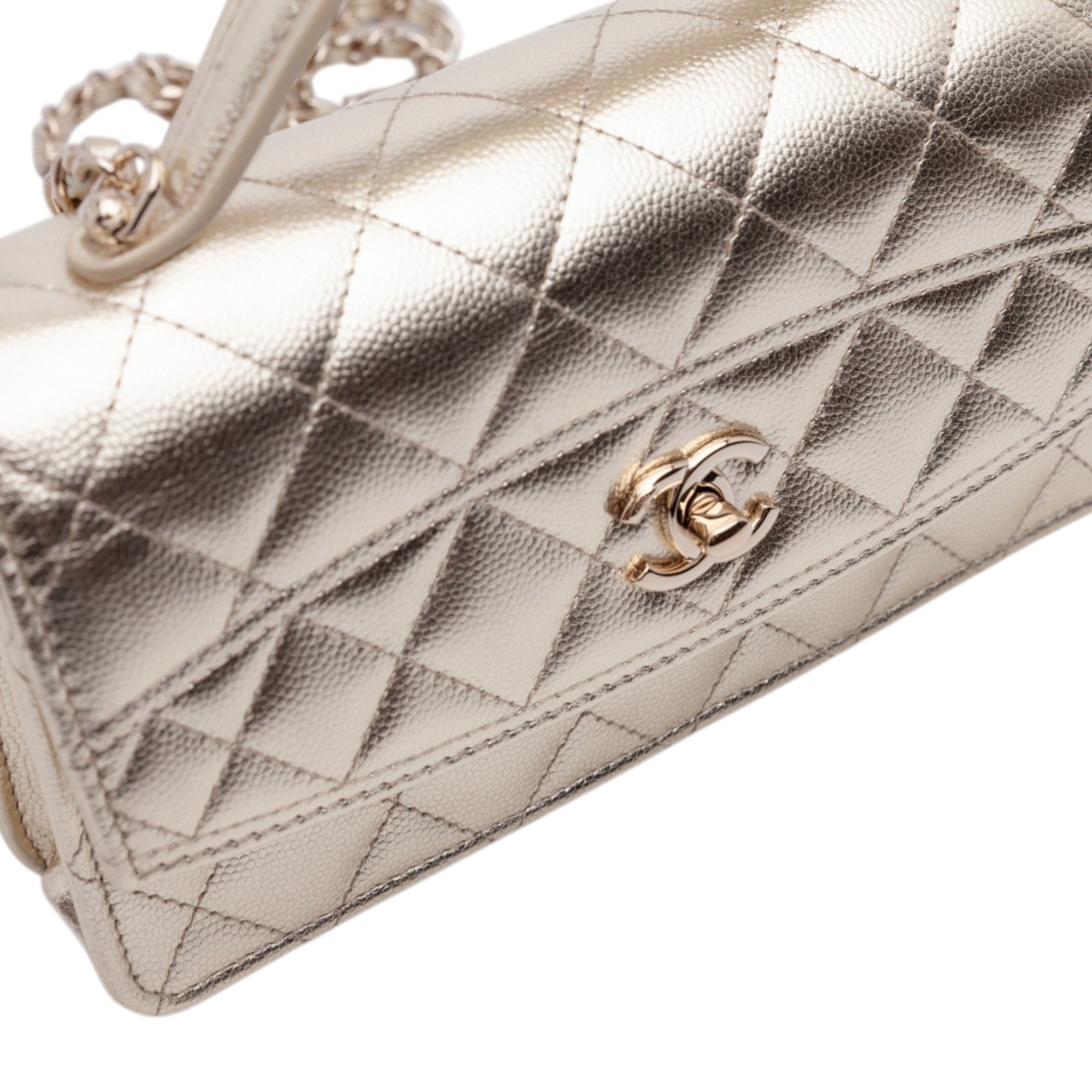 Chanel CC Quilted Metallic Caviar Top Handle Wallet on Chain - image 7