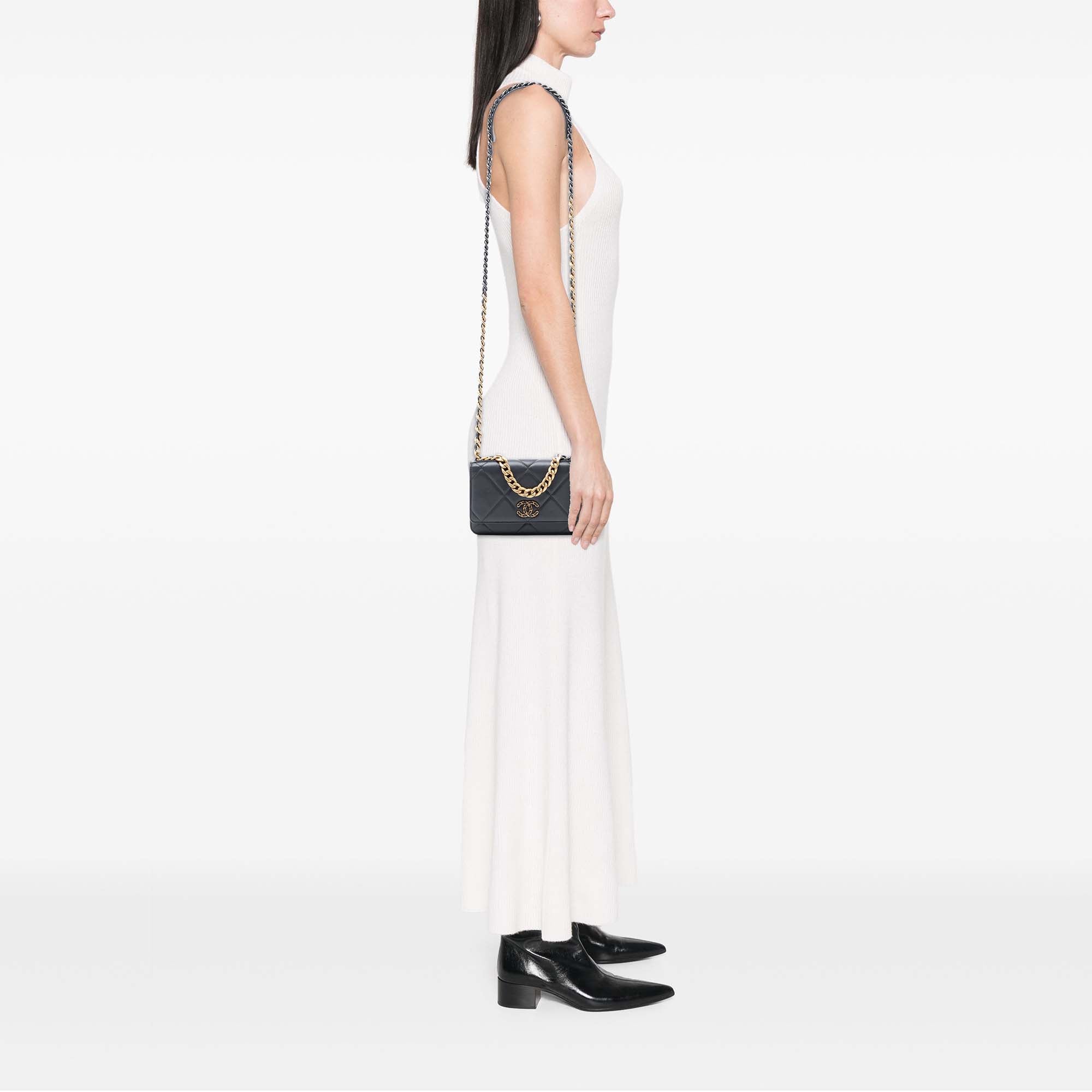 Chanel Quilted Lambskin 19 Wallet on Chain - image 7