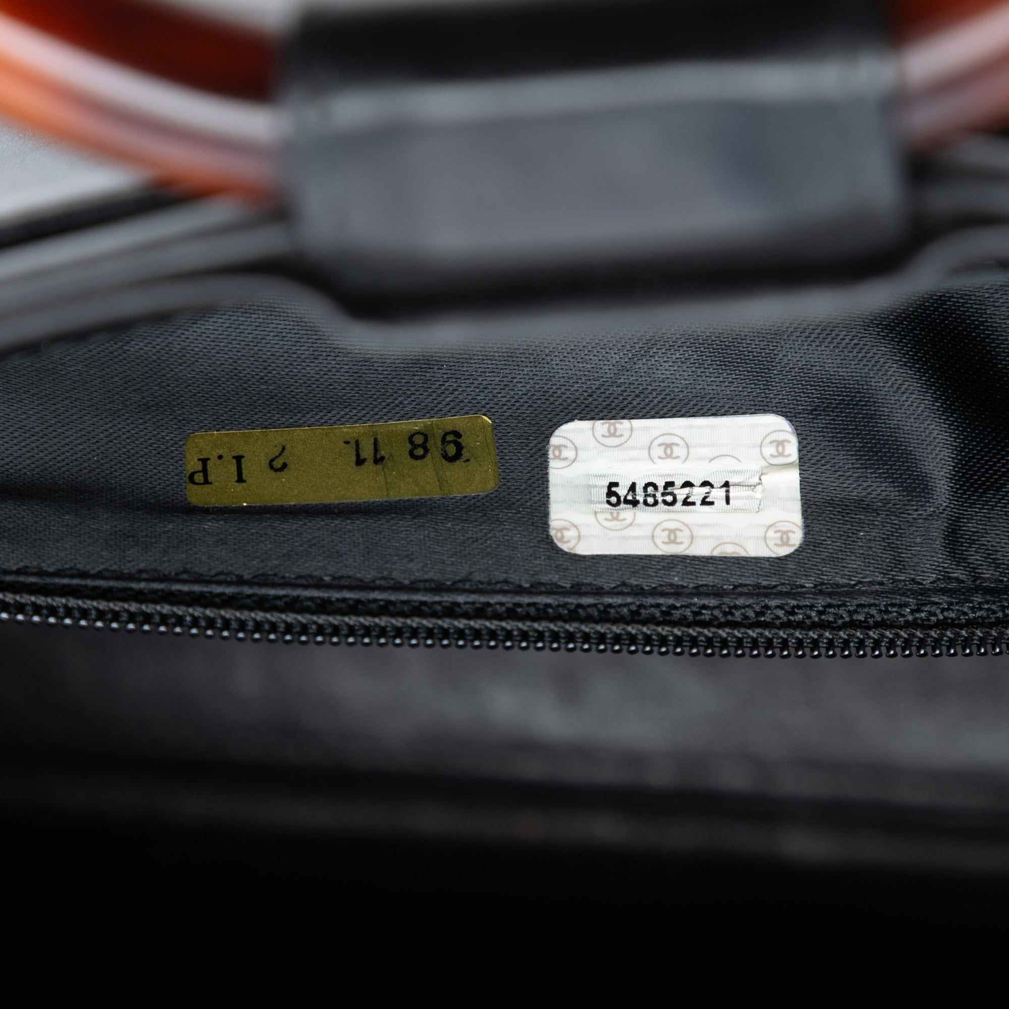 Chanel CC Calfskin Tortoiseshell Handbag - image 6