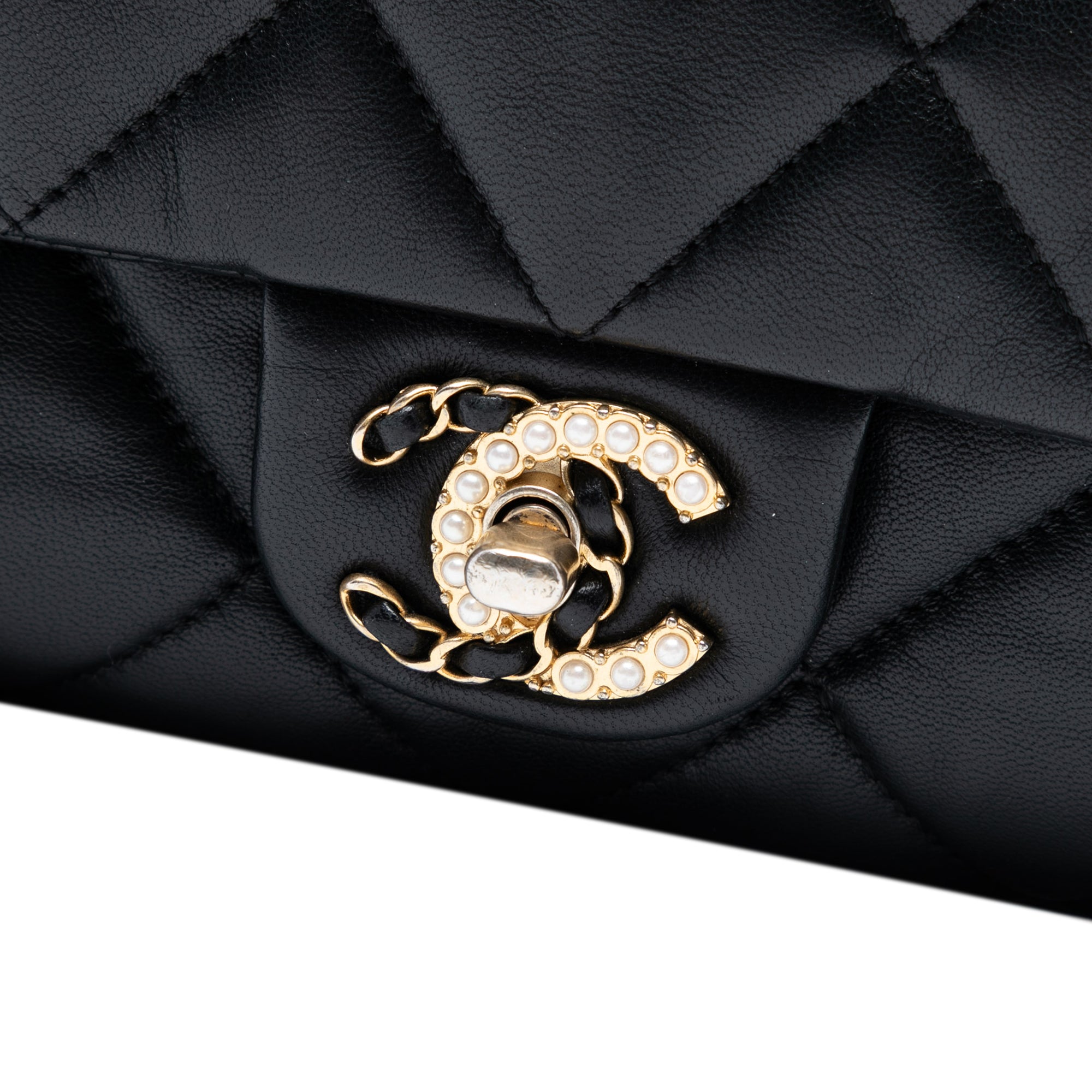 Chanel Quilted Lambskin Crush on Chains Flap - image 5