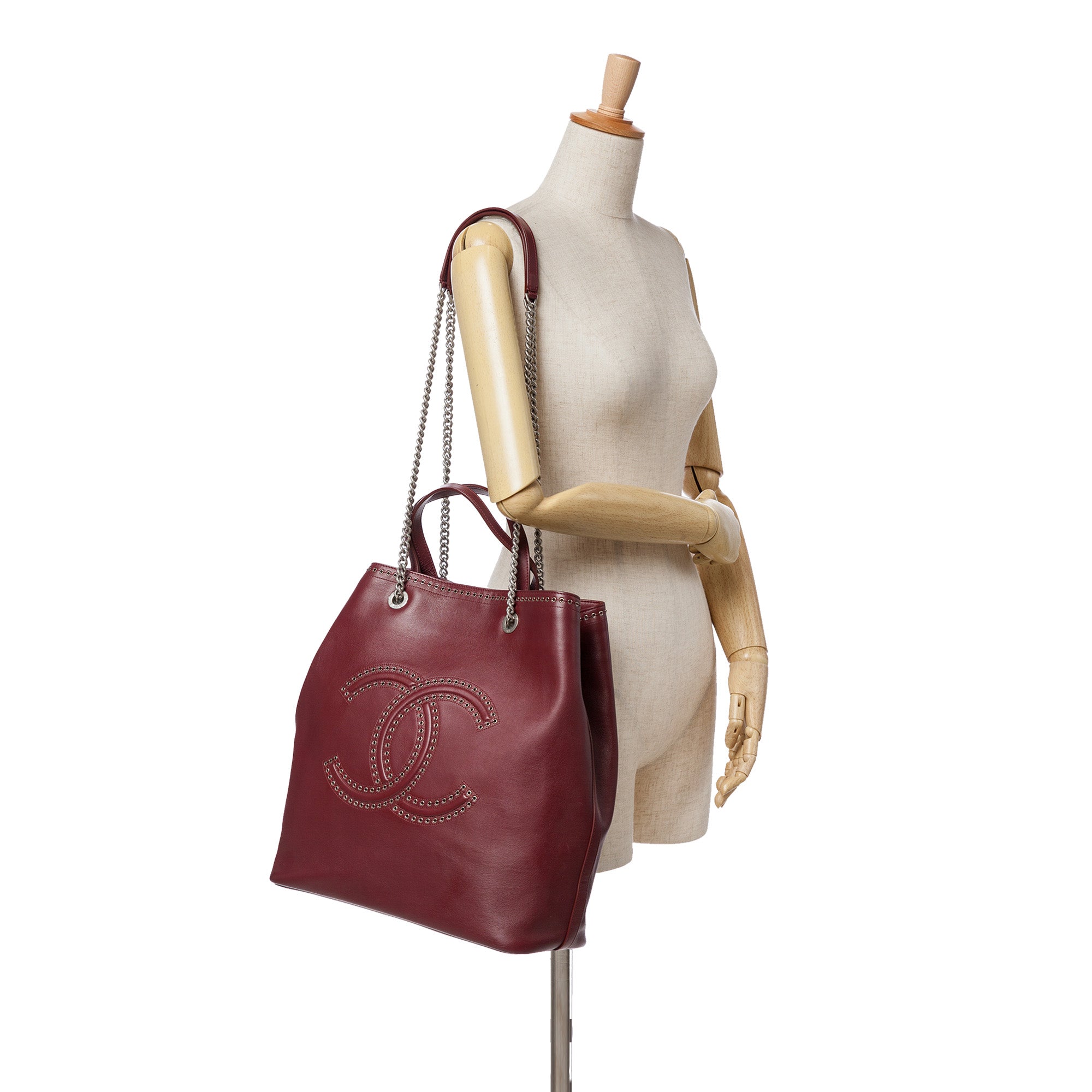 Chanel Large Calfskin Coco Eyelets Shopping Tote - image 10