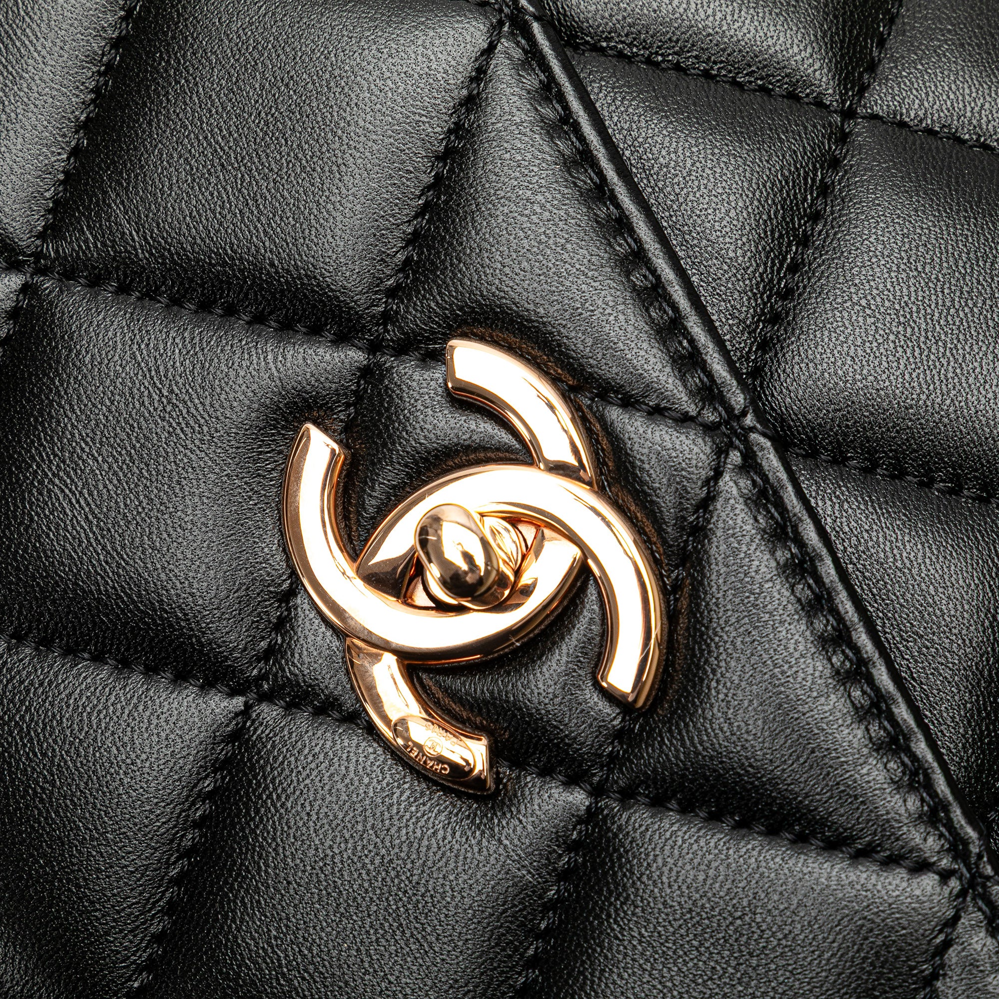 Chanel Medium Lambskin Trendy CC Flap - image 10