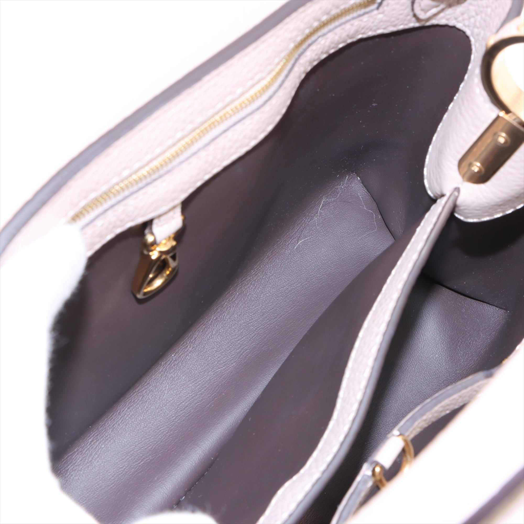 Louis Vuitton Taurillon Capucines MM - image 3