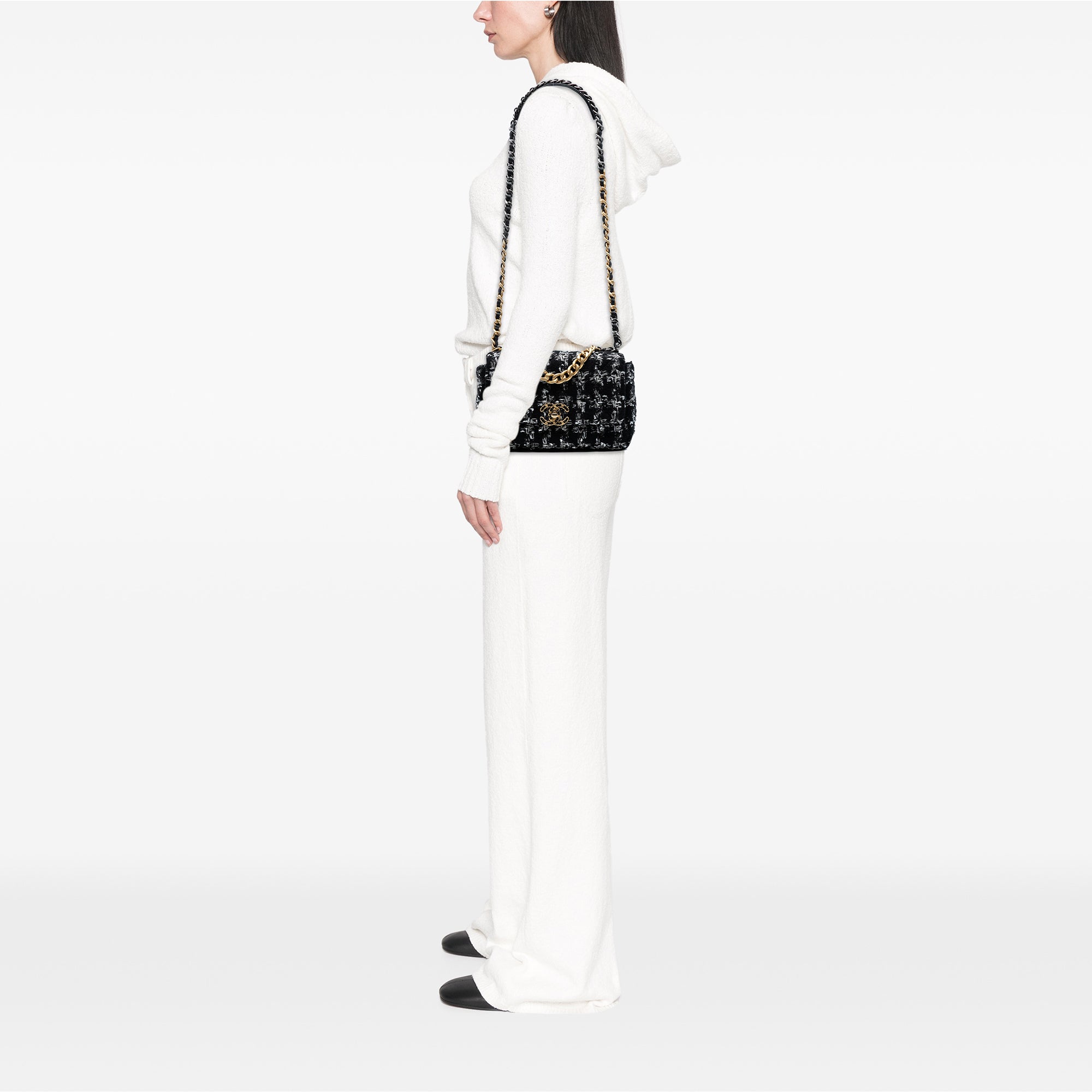 Chanel Medium Tweed 19 Flap - image 8