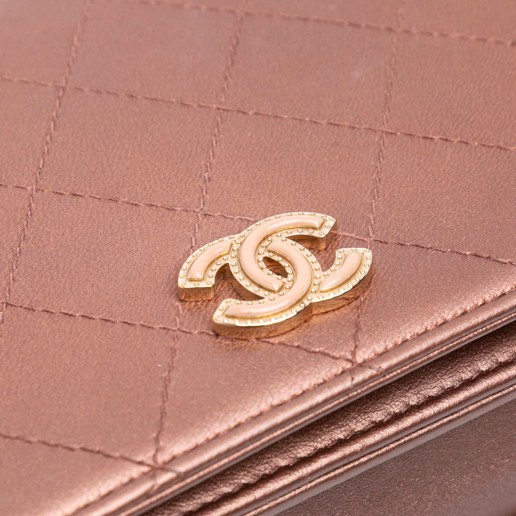 Chanel CC Quilted Metallic Lambskin Enamel Wallet On Chain - image 10
