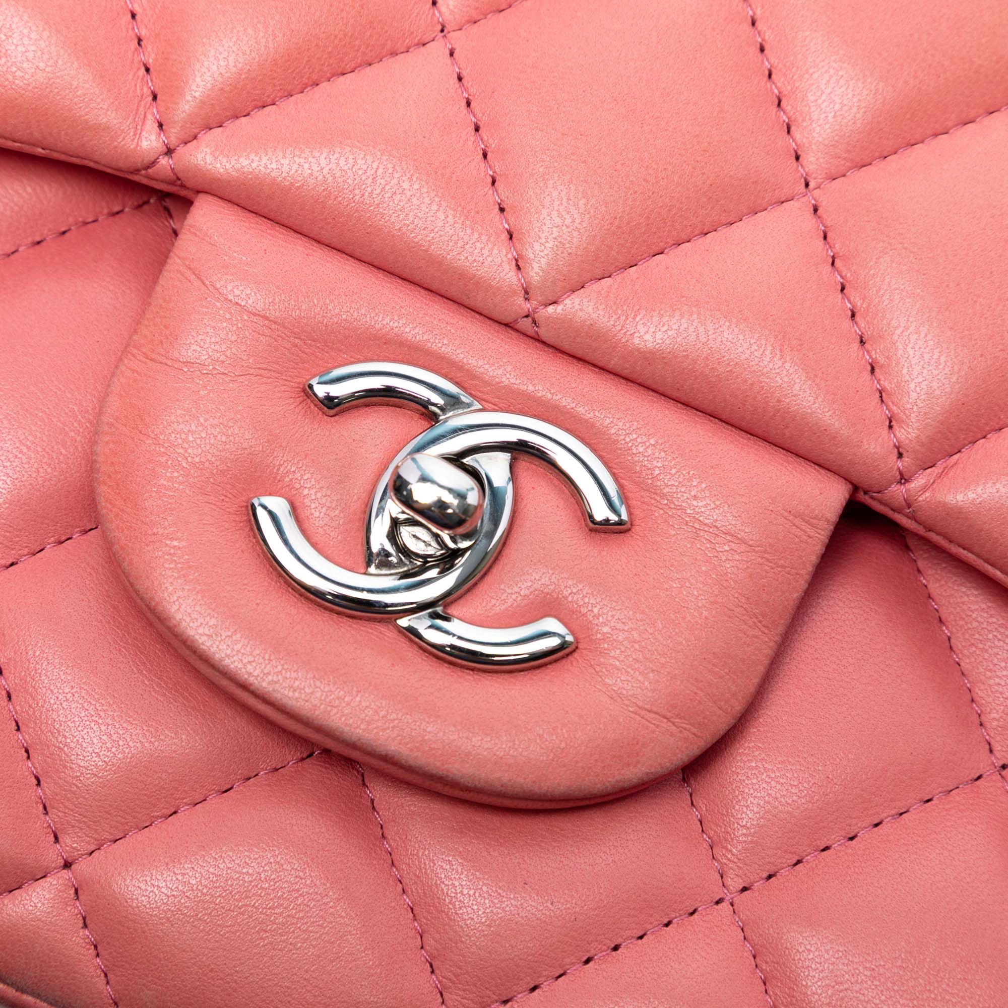 Chanel Jumbo Classic Lambskin Double Flap - image 6