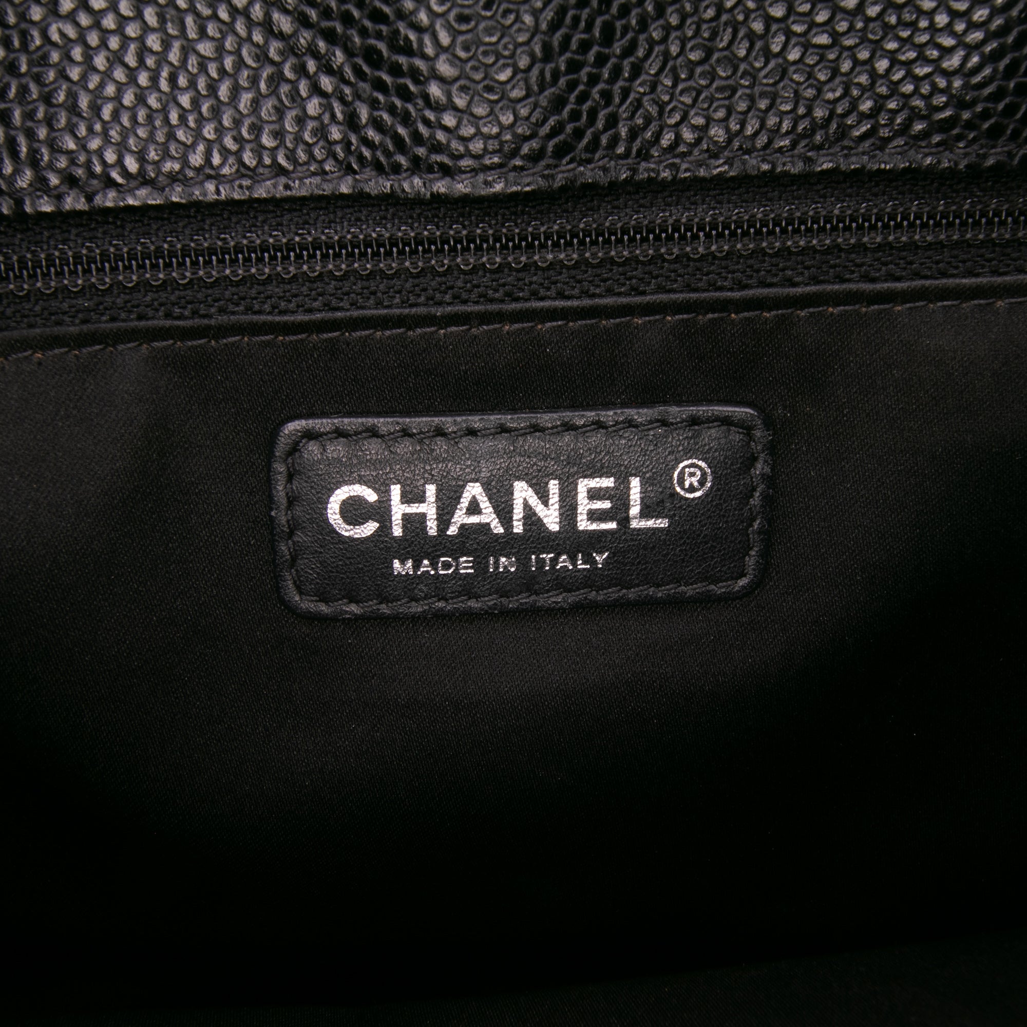 Chanel Caviar Grand Shopping Tote - image 5