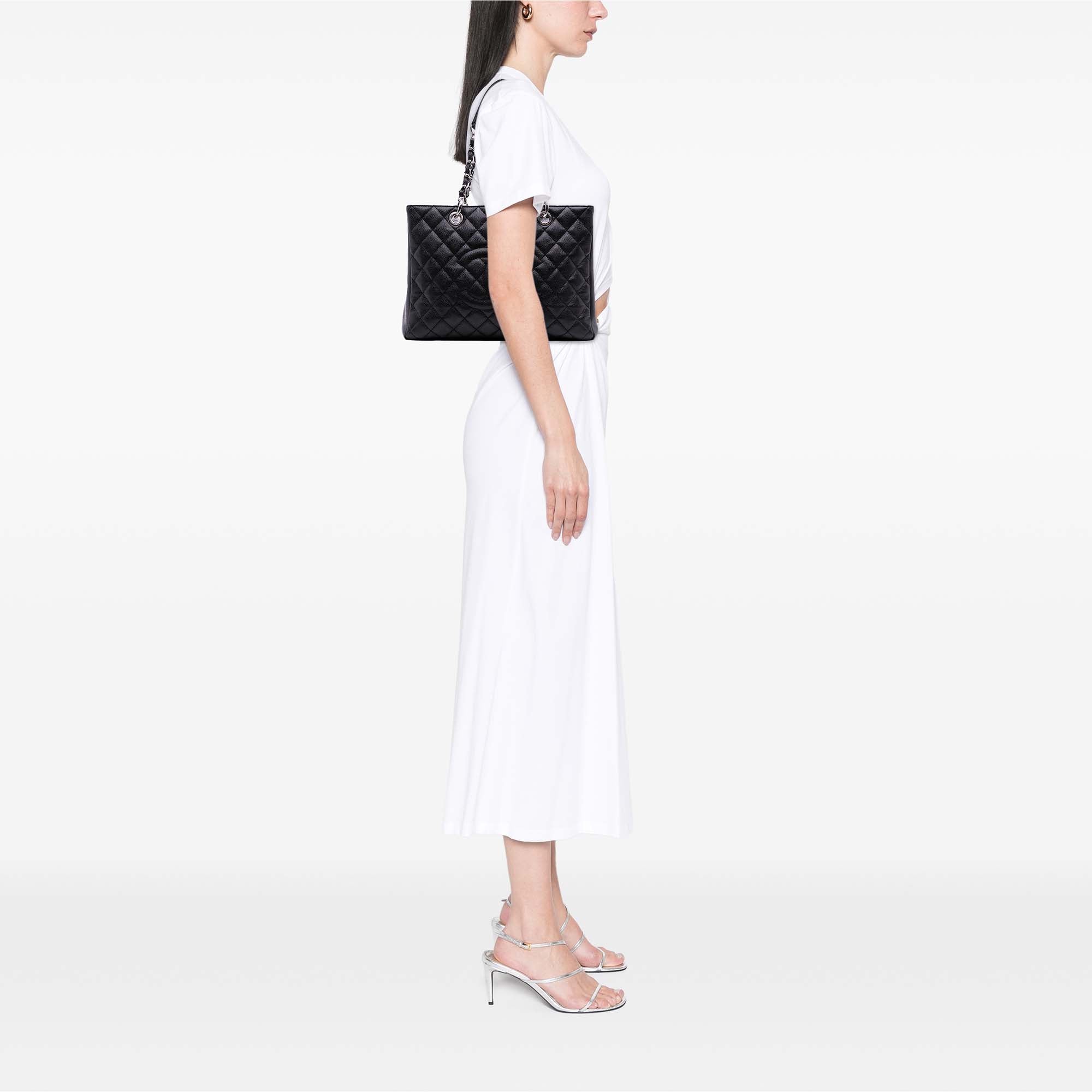 Chanel Caviar Grand Shopping Tote - image 9