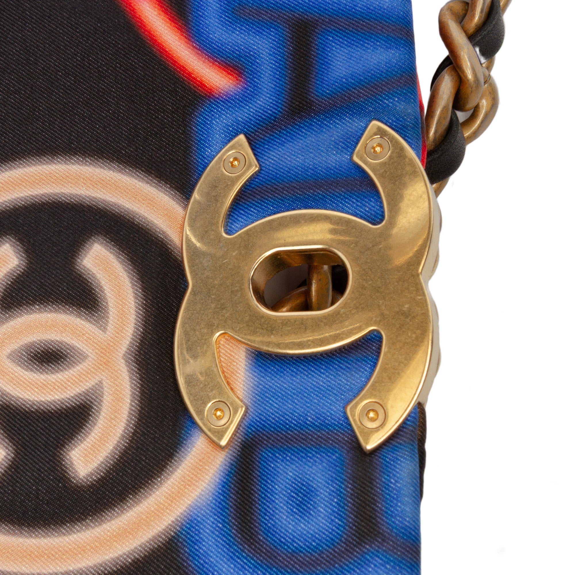 Chanel Printed Nylon Graffiti 19 Wallet on Chain - image 7