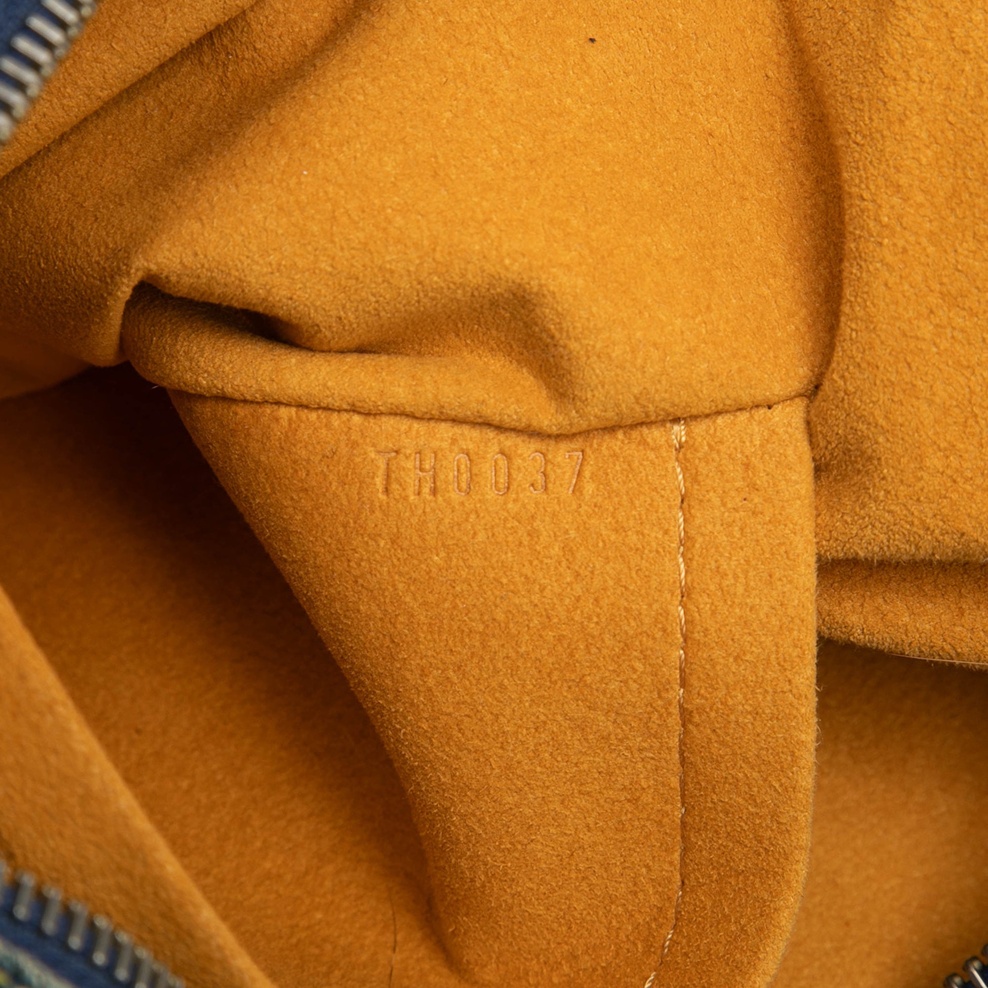Louis Vuitton Monogram Denim Baggy PM - image 6