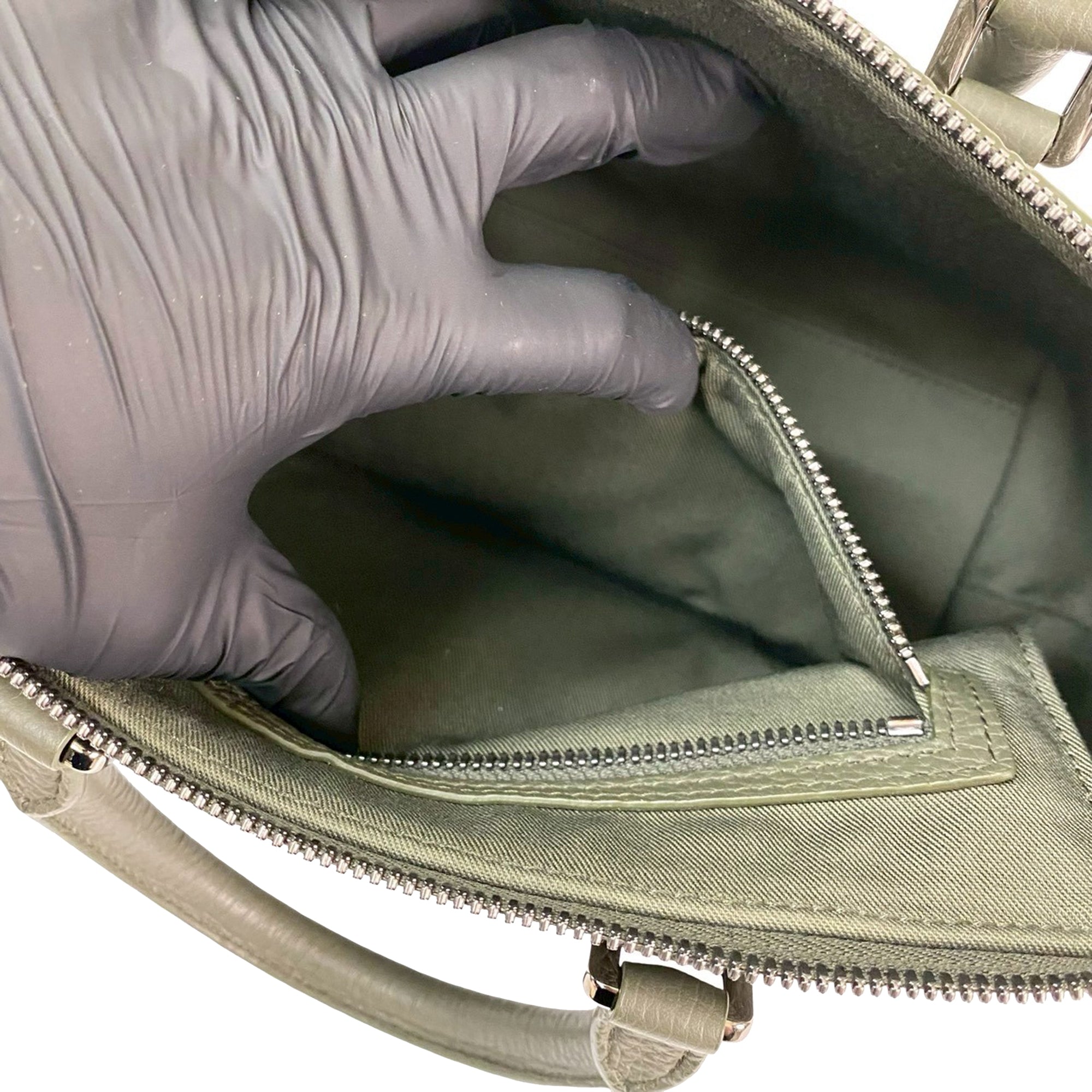 Dior Gravity Leather Weekender 25 - image 4
