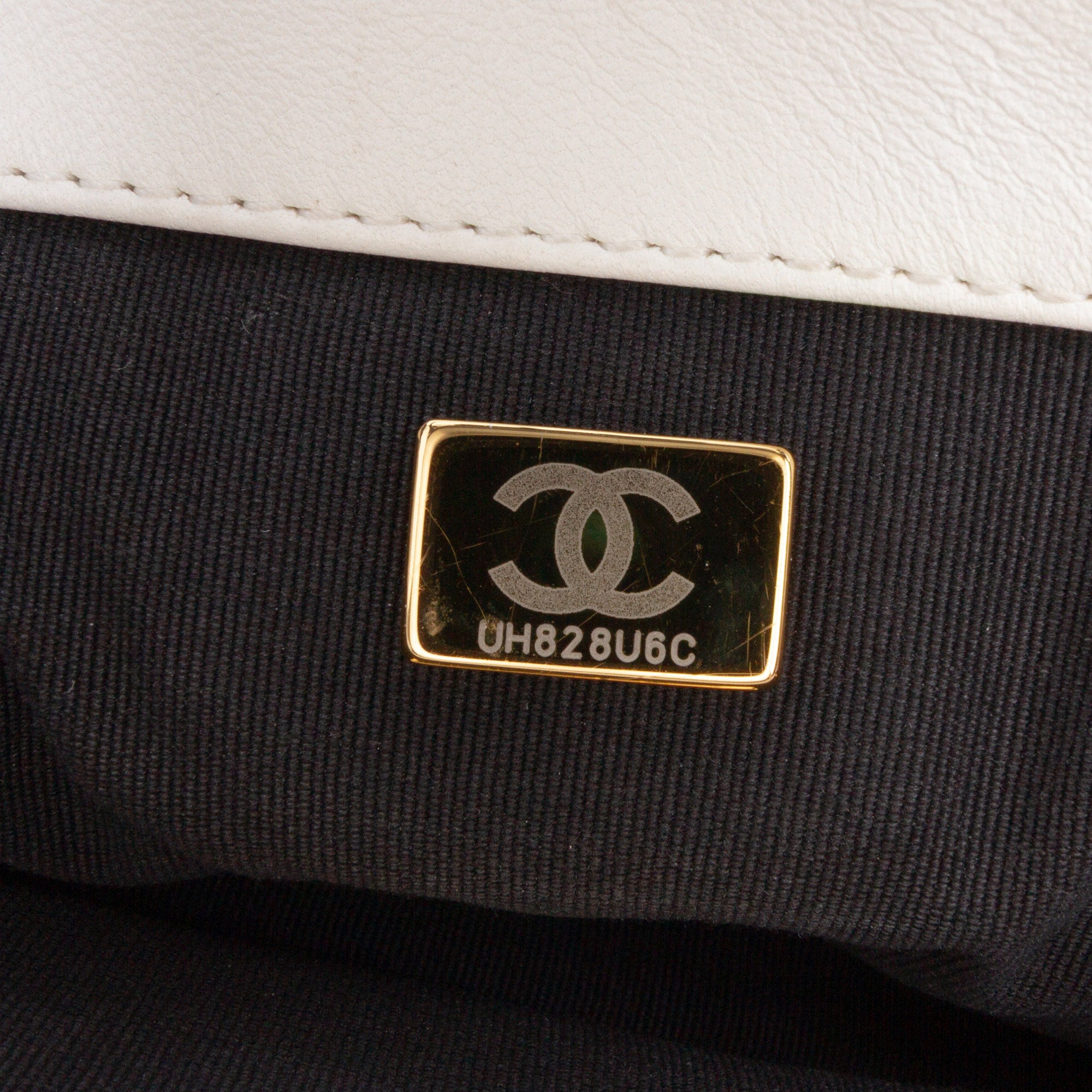 Chanel Medium Lambskin 19 Flap - image 5