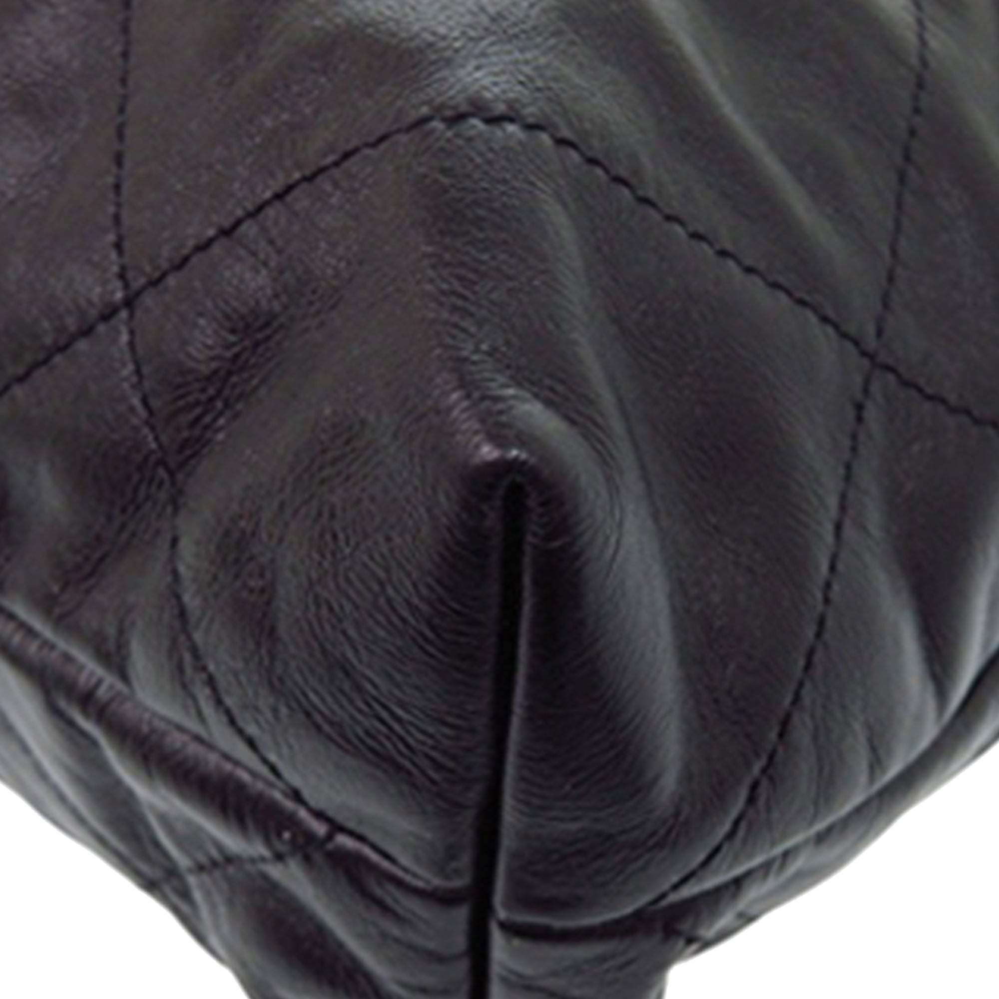 Chanel Small Quilted Shiny Calfskin 22 Handbag - image 11