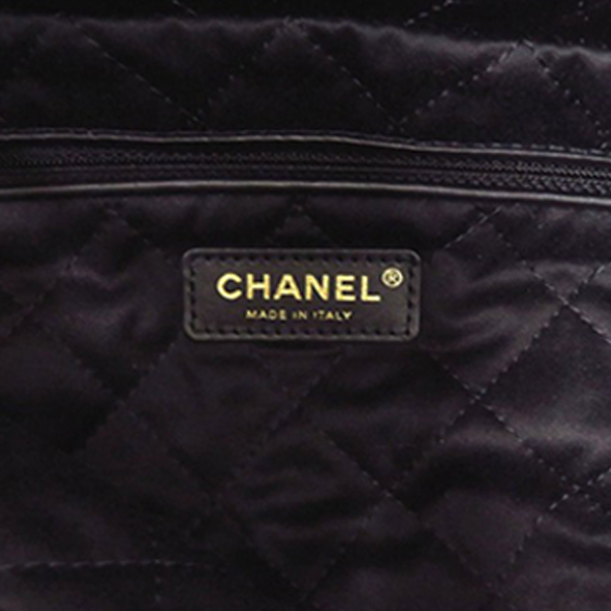 Chanel Small Quilted Shiny Calfskin 22 Handbag - image 6
