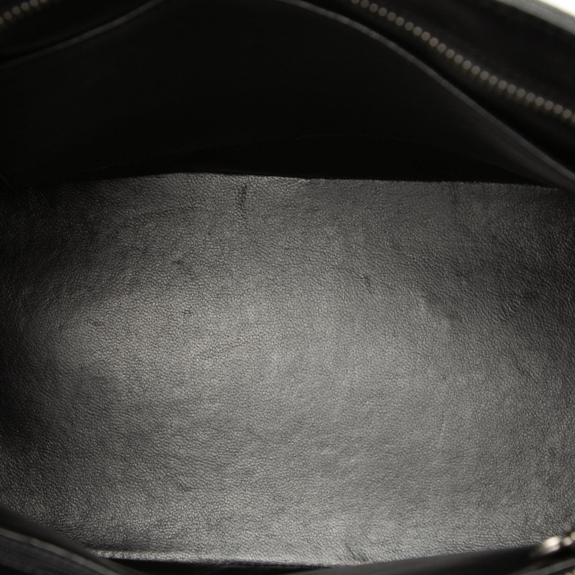 Chanel Caviar Medallion Tote - image 4