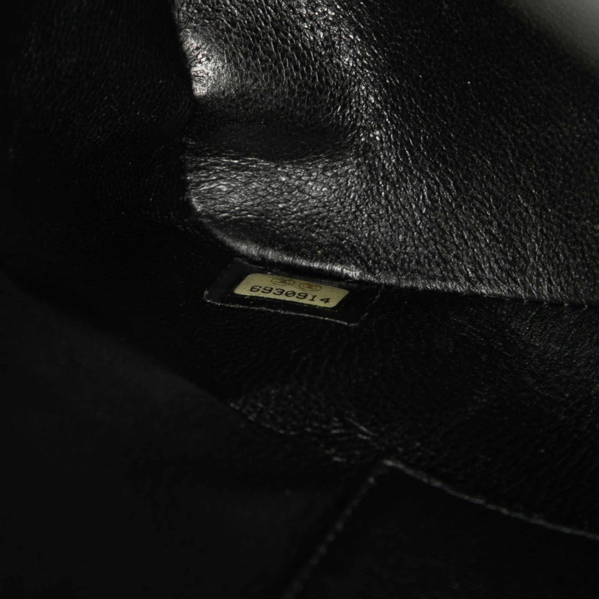 Chanel Caviar Medallion Tote - image 6