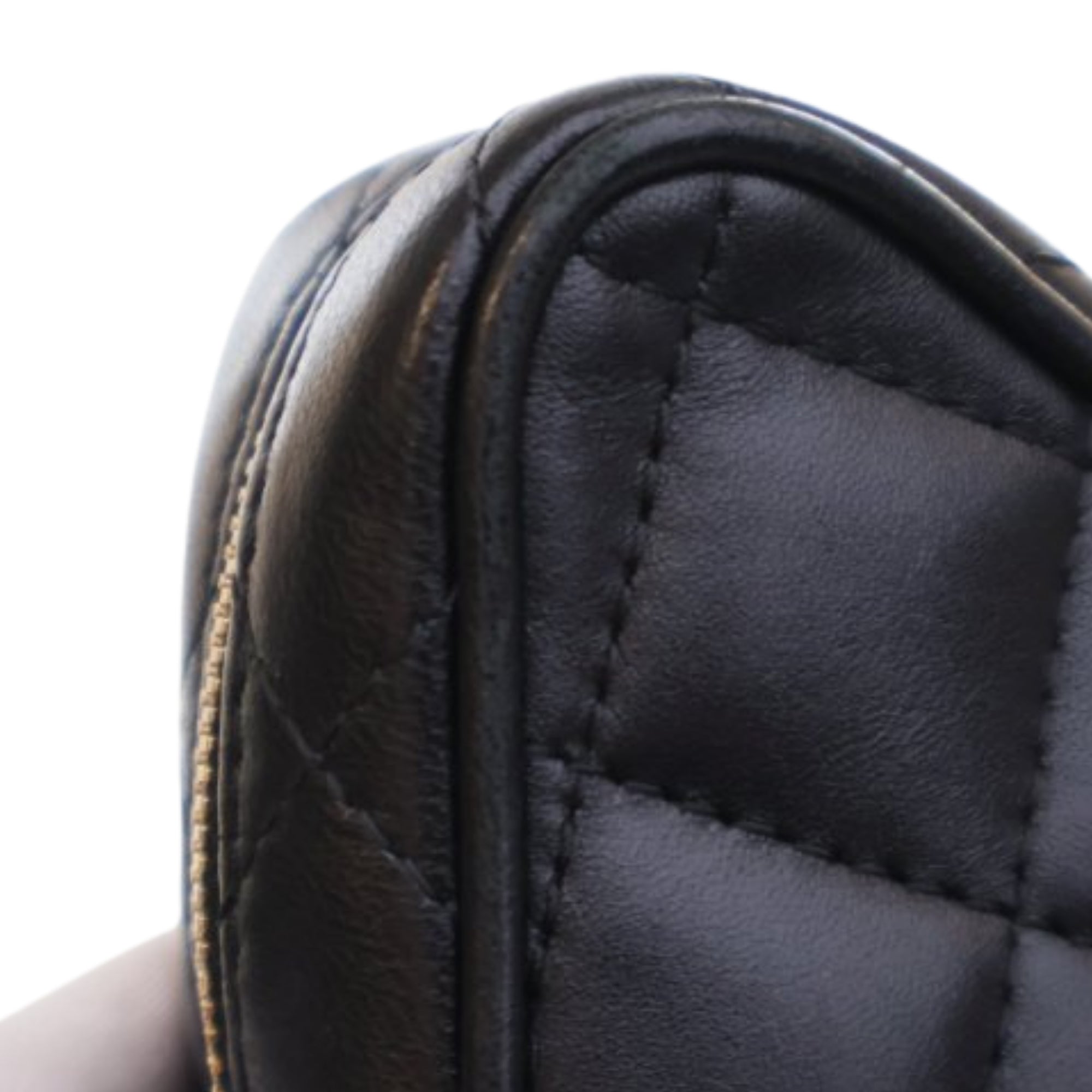Chanel Quilted Lambskin Walk Of Fame Star Crossbody - image 12