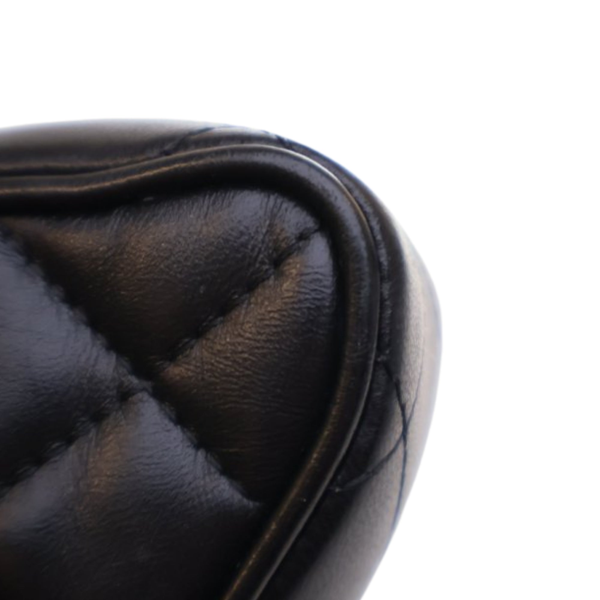 Chanel Quilted Lambskin Walk Of Fame Star Crossbody - image 9