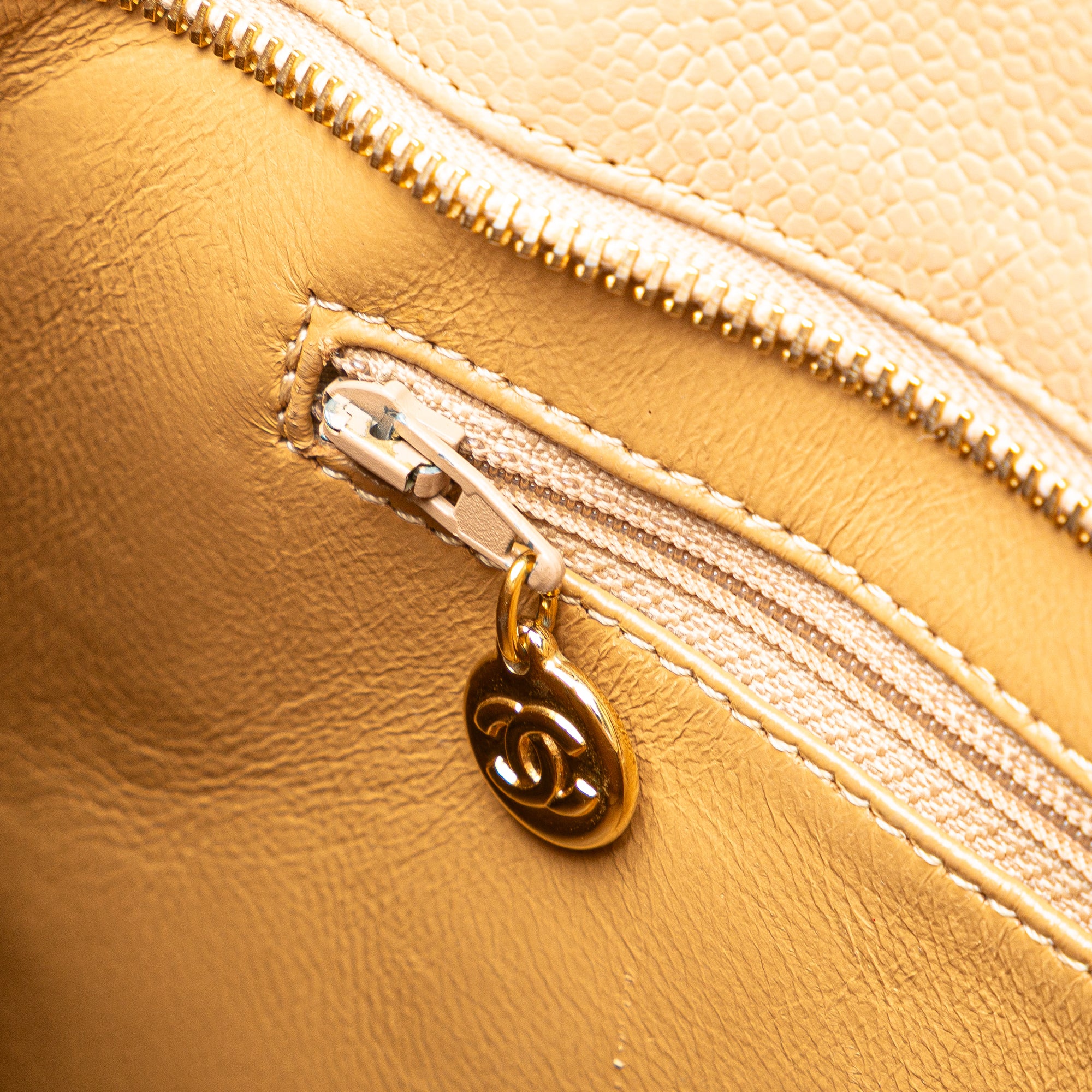 Chanel Caviar Medallion Tote - image 8
