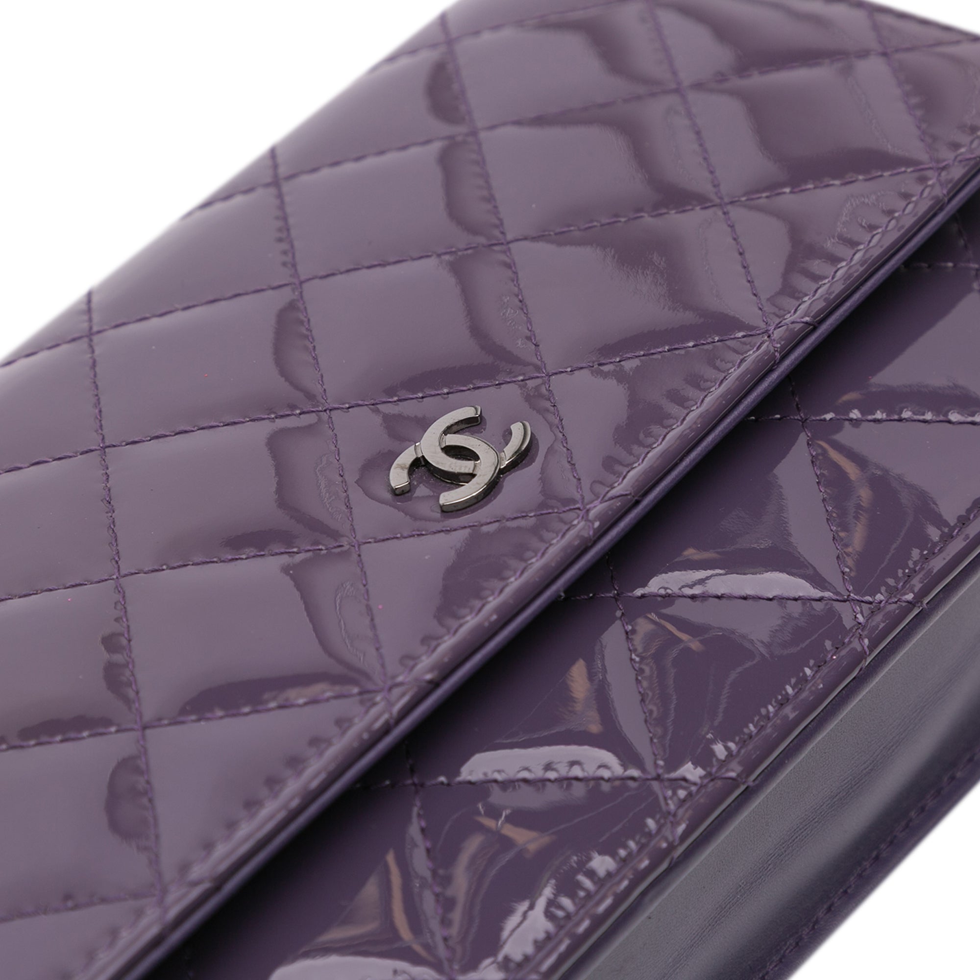Chanel Classic Patent Wallet On Chain - image 10