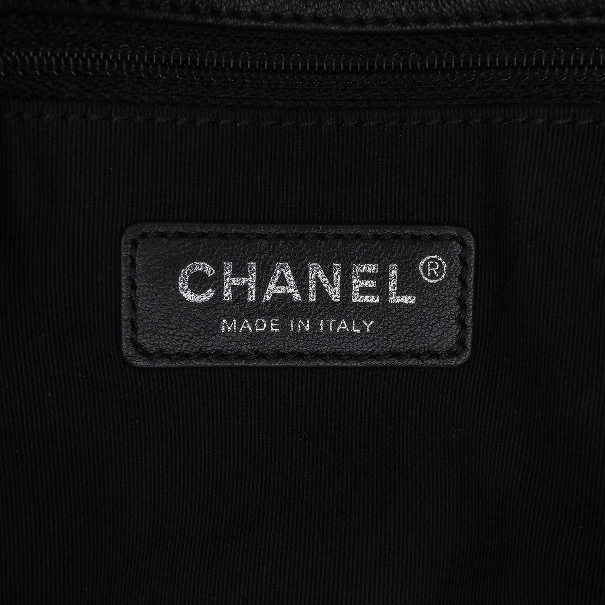 Chanel Small Quilted Lambskin Acrylic Cuba Color Flap - image 5