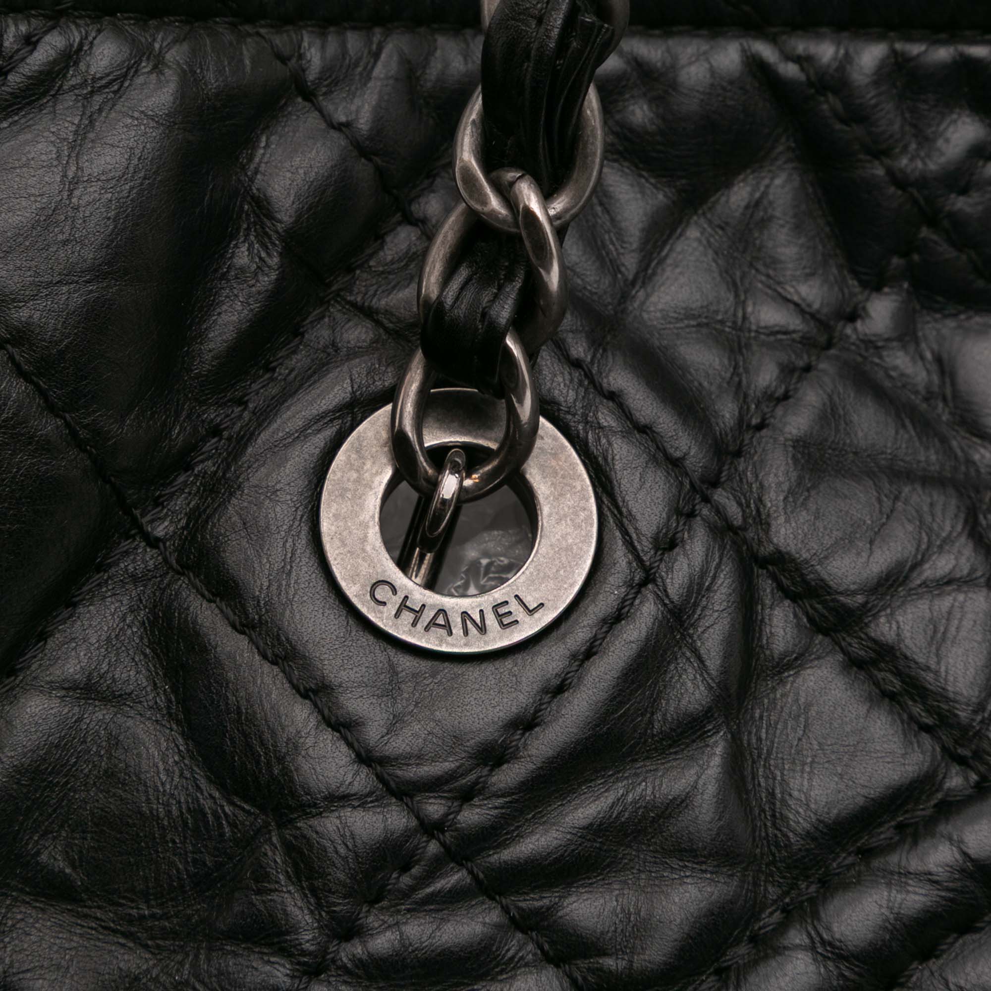 Chanel Distressed Calfskin Shopping In Moscow Tote - image 8