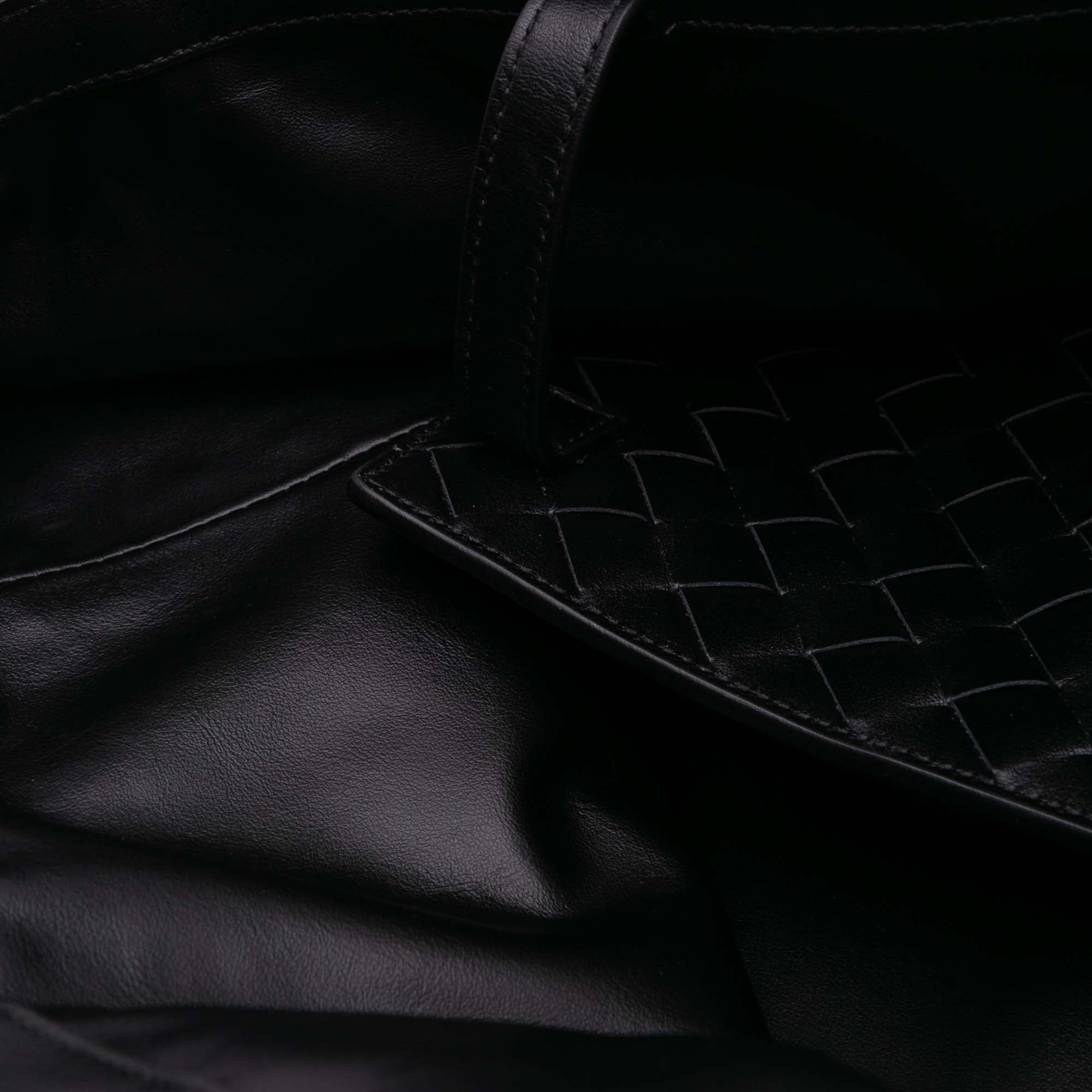 Bottega Large Wool and Calfskin  Tote