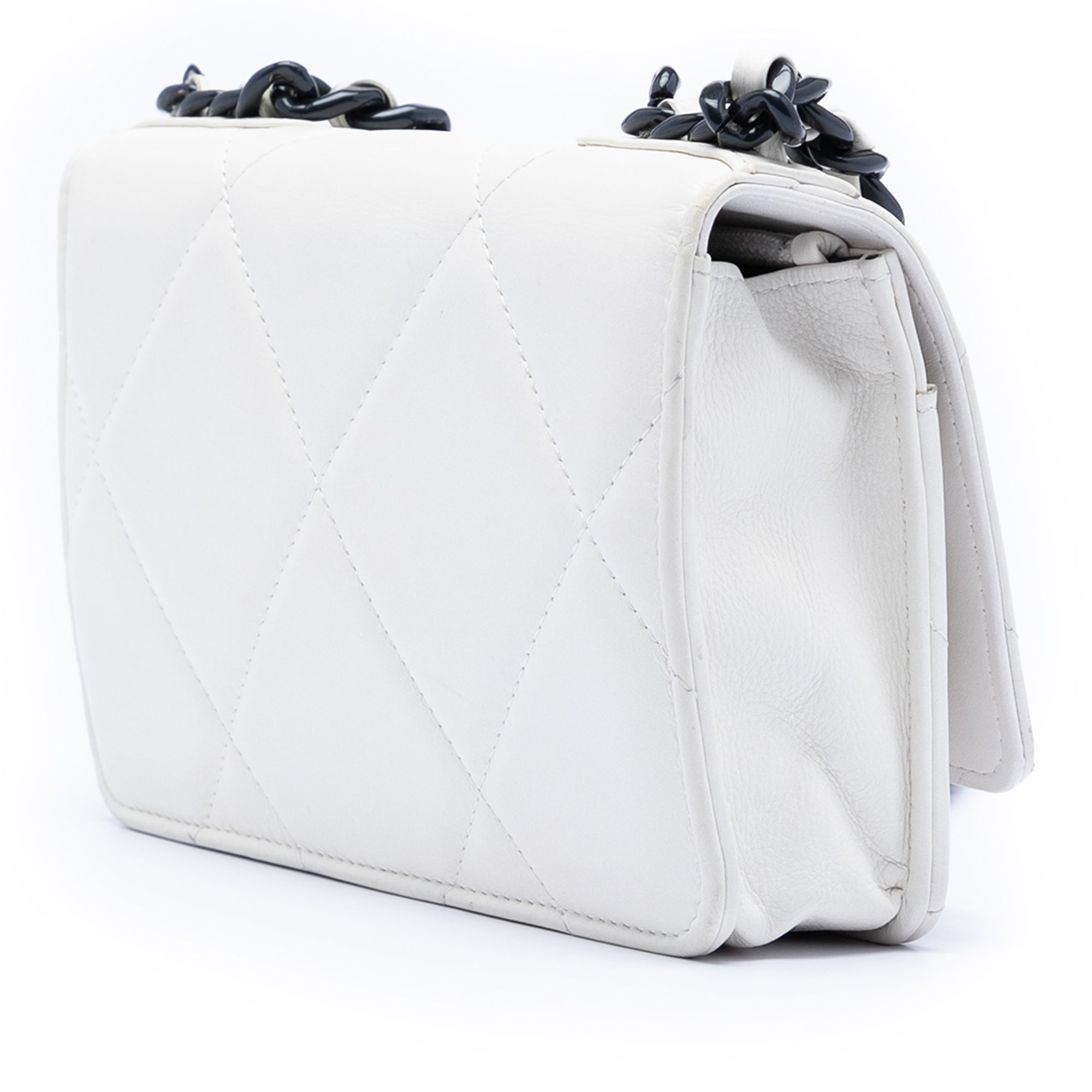 Chanel Quilted Lambskin 19 Wallet on Chain - image 2