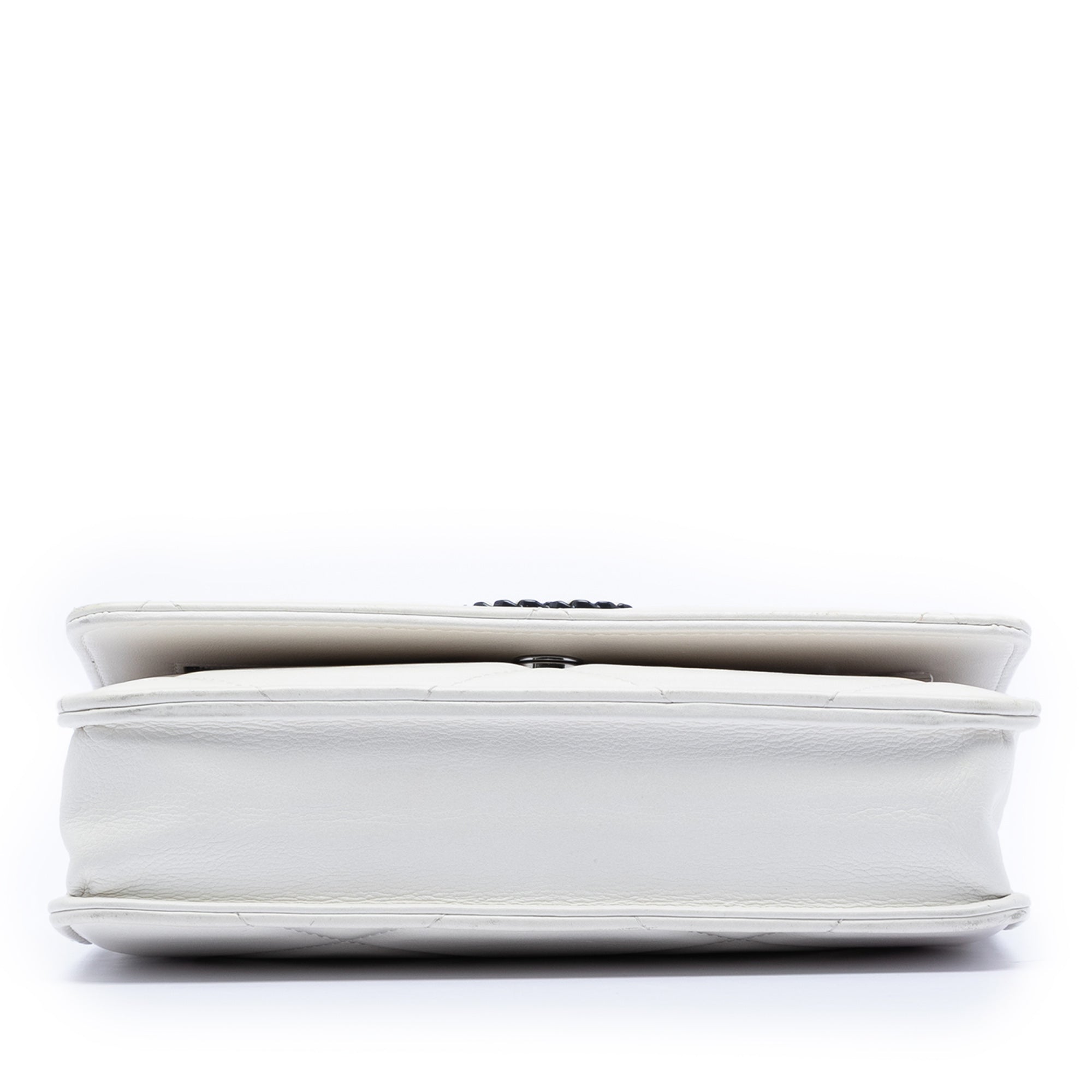 Chanel Quilted Lambskin 19 Wallet on Chain - image 3