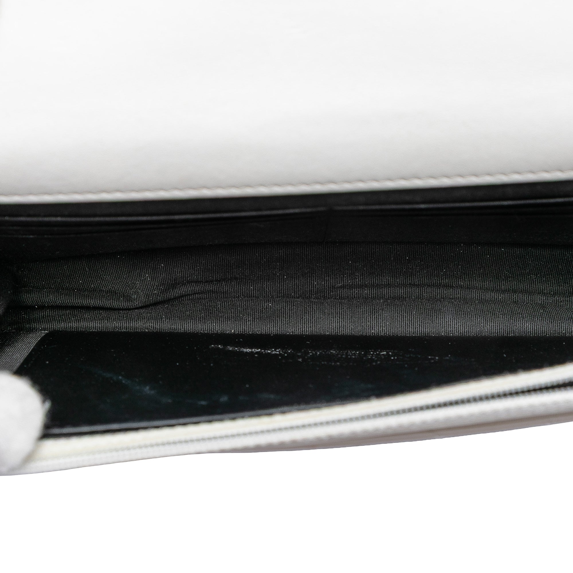 Chanel Quilted Lambskin 19 Wallet on Chain - image 4