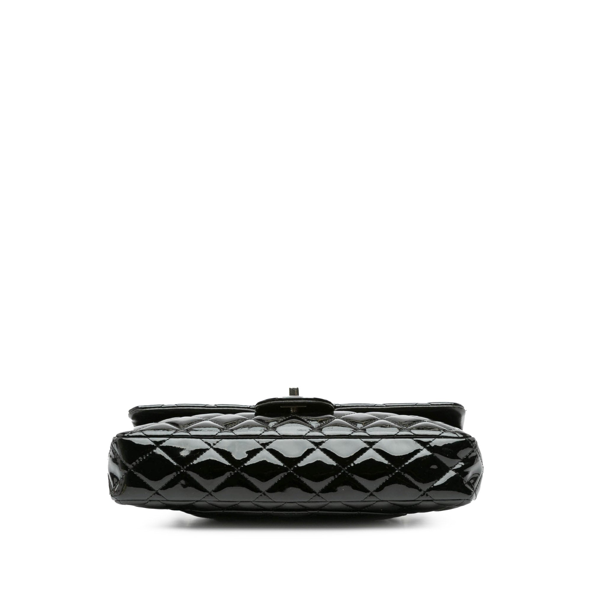 Chanel Classic Patent East West Single Flap - image 3