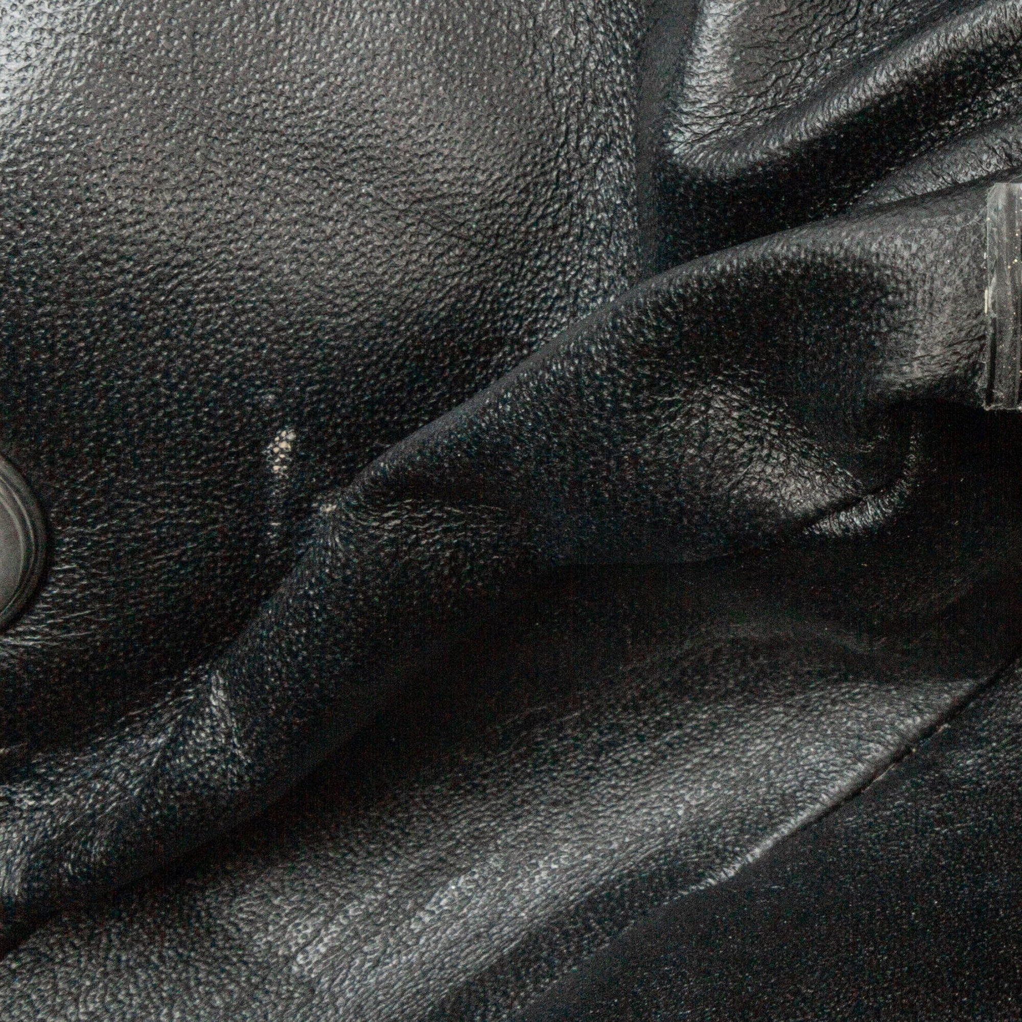 Chanel Classic Patent East West Single Flap - image 4